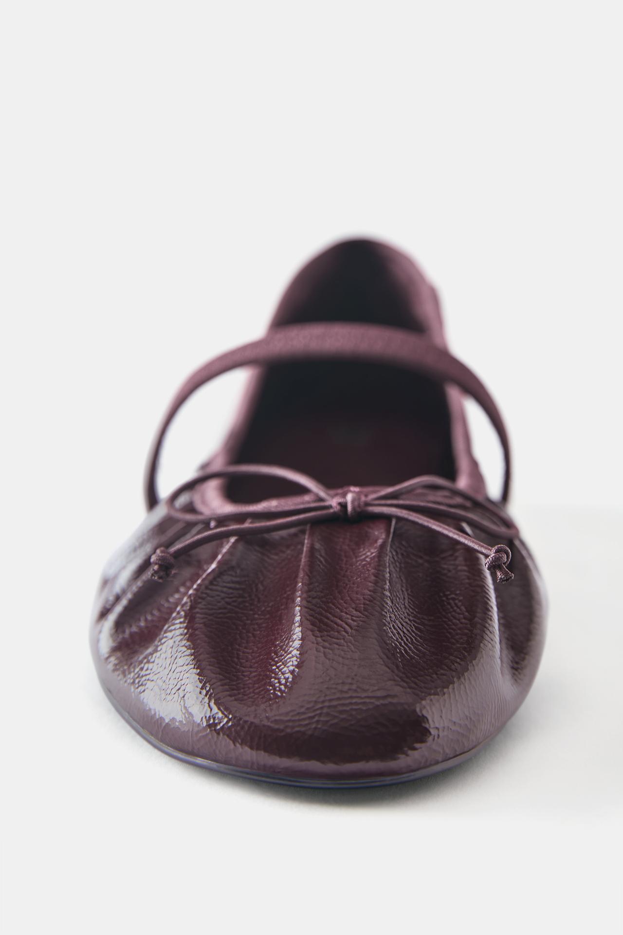 Gathered ballerina pumps — Maroon