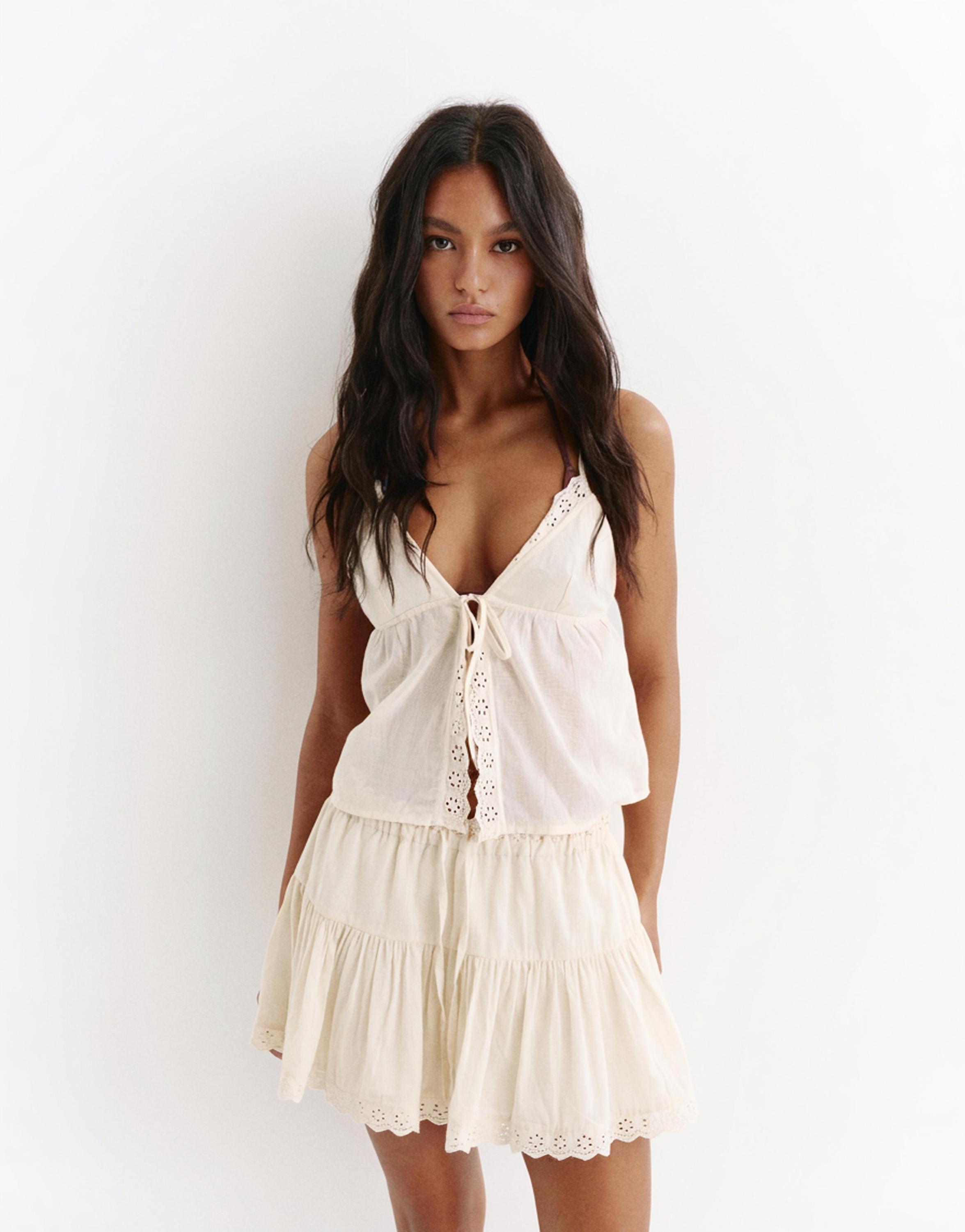 Ruffled mini skirt with lace trim — Beige
