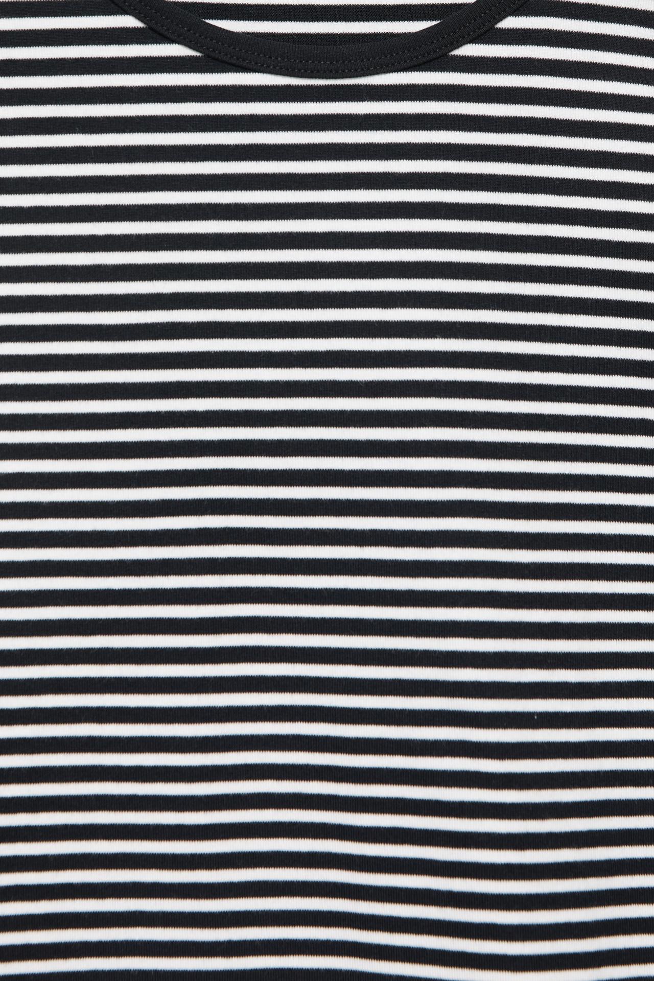 Fitted long sleeve T-shirt — Striped