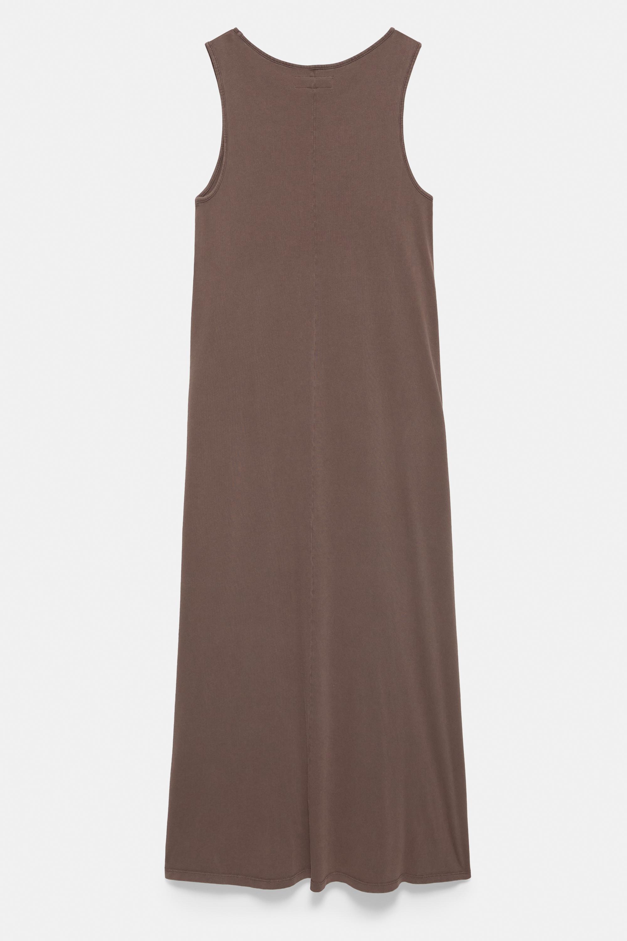 Long sleeveless dress — Brown