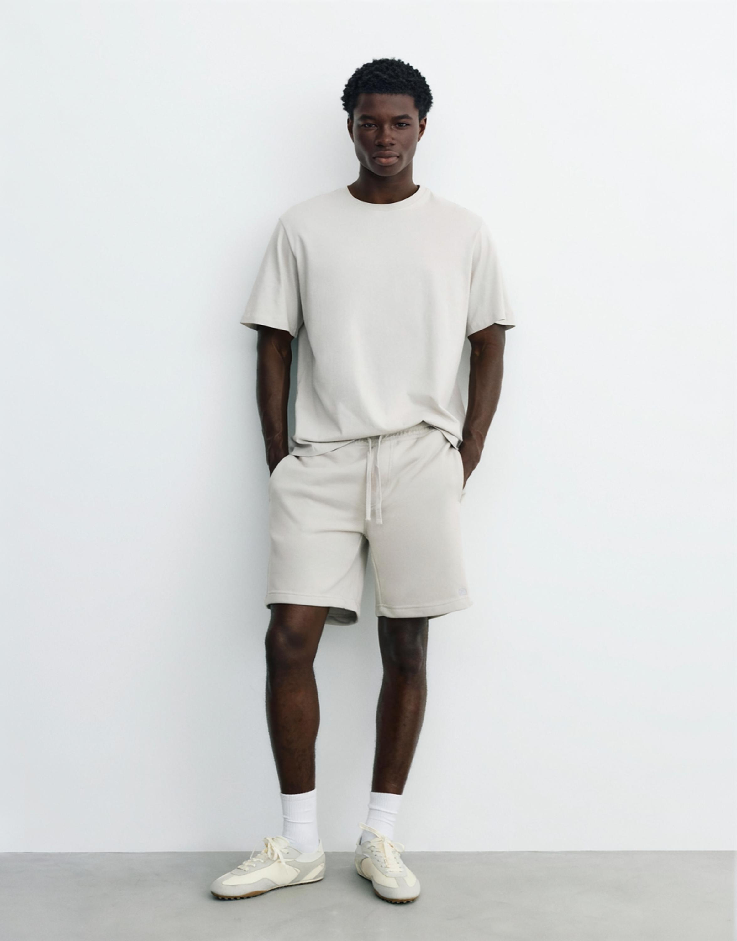 Pack of Bermuda jogger shorts and T-shirt — Ash
