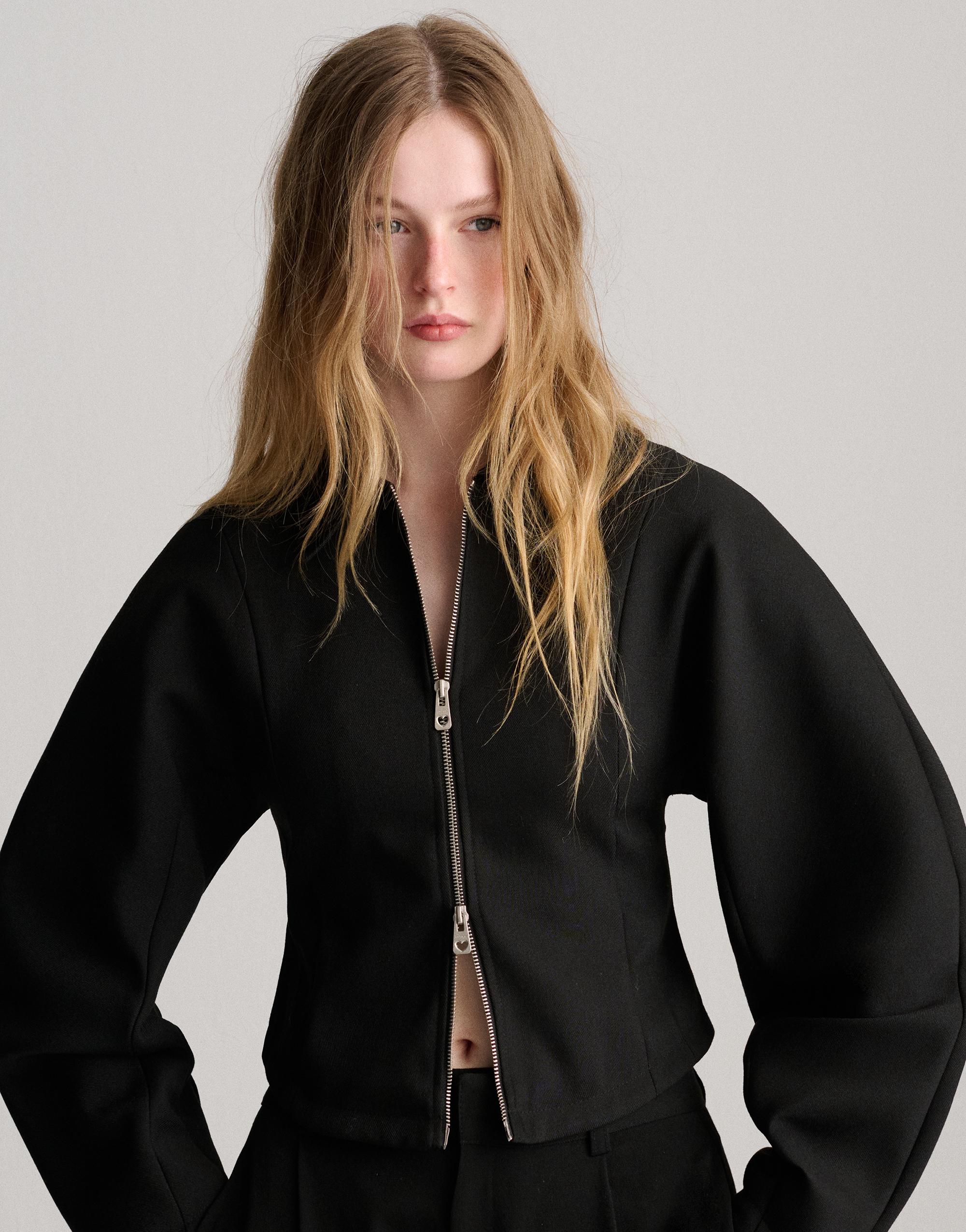 Tailored fit jacket with heart detail — Black