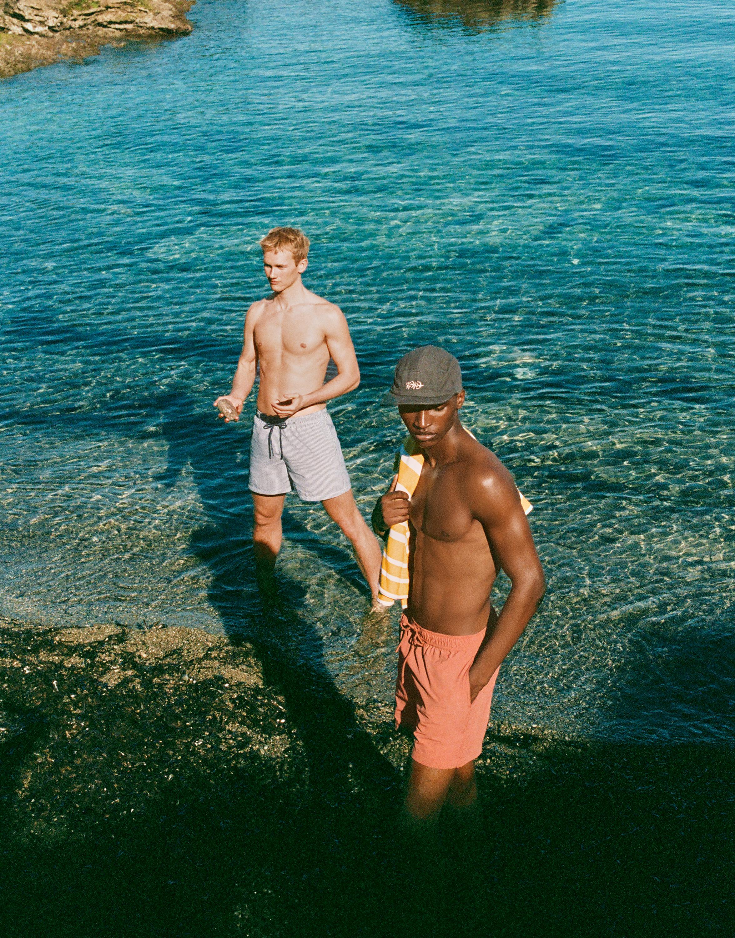 Striped seersucker swimming trunks — Blue