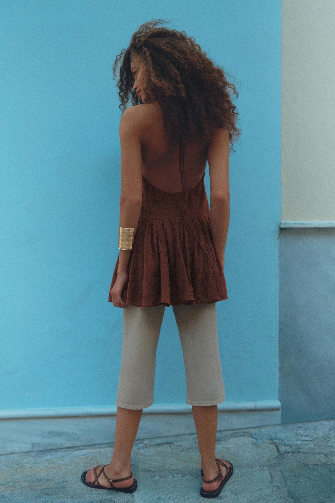 Surplice neckline short dress — Brown