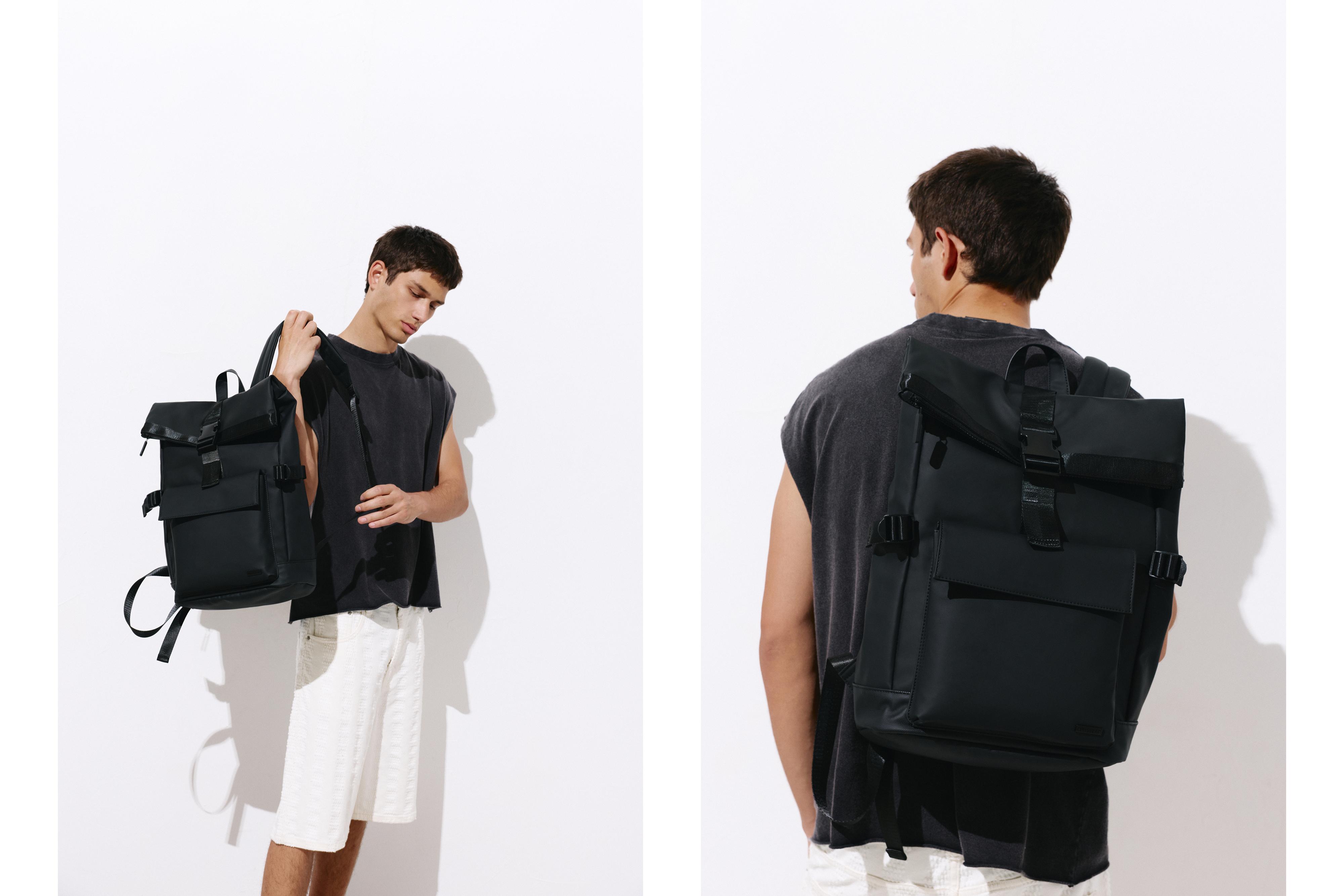 Rubberised flap backpack — Black
