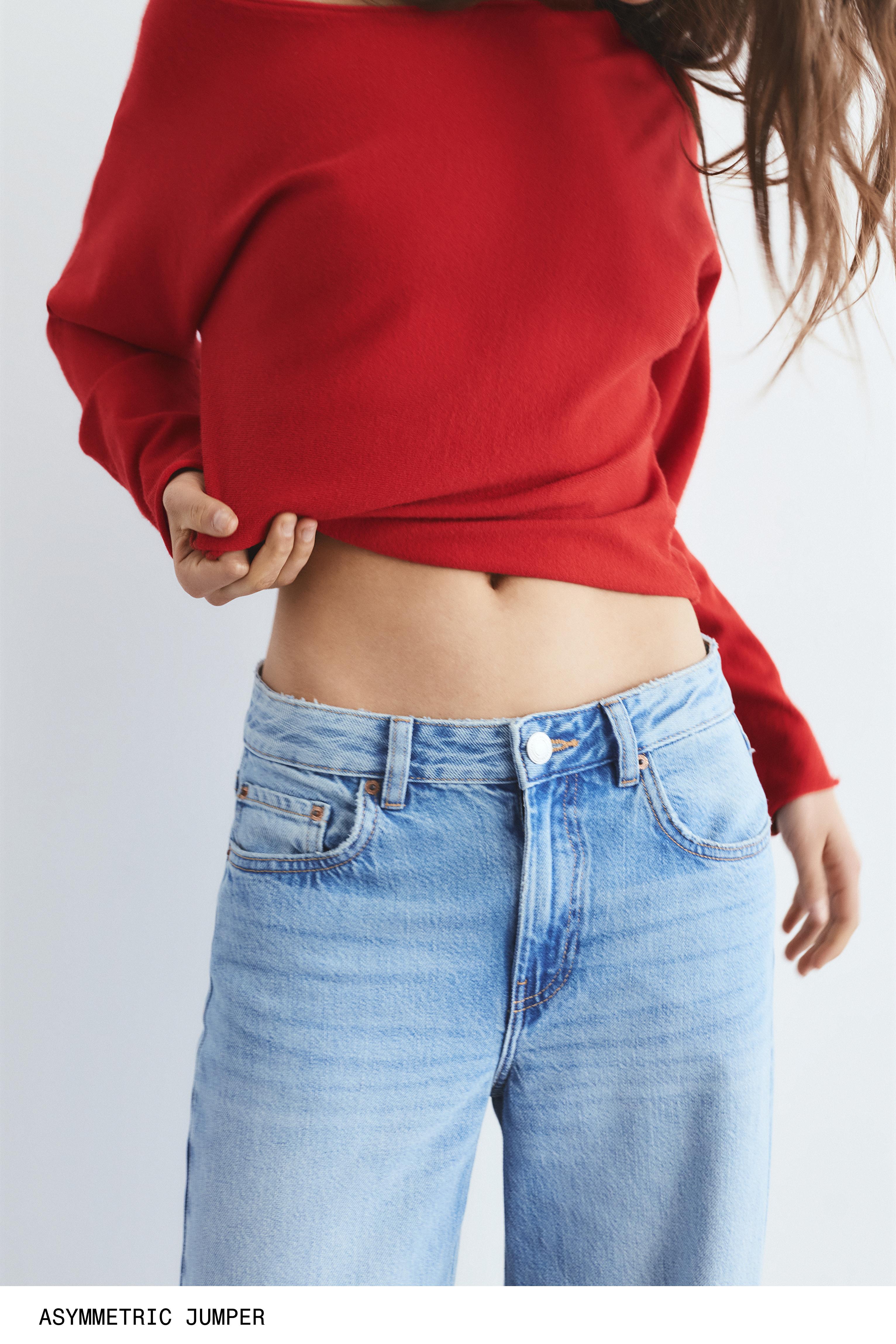 Asymmetric jumper — Red