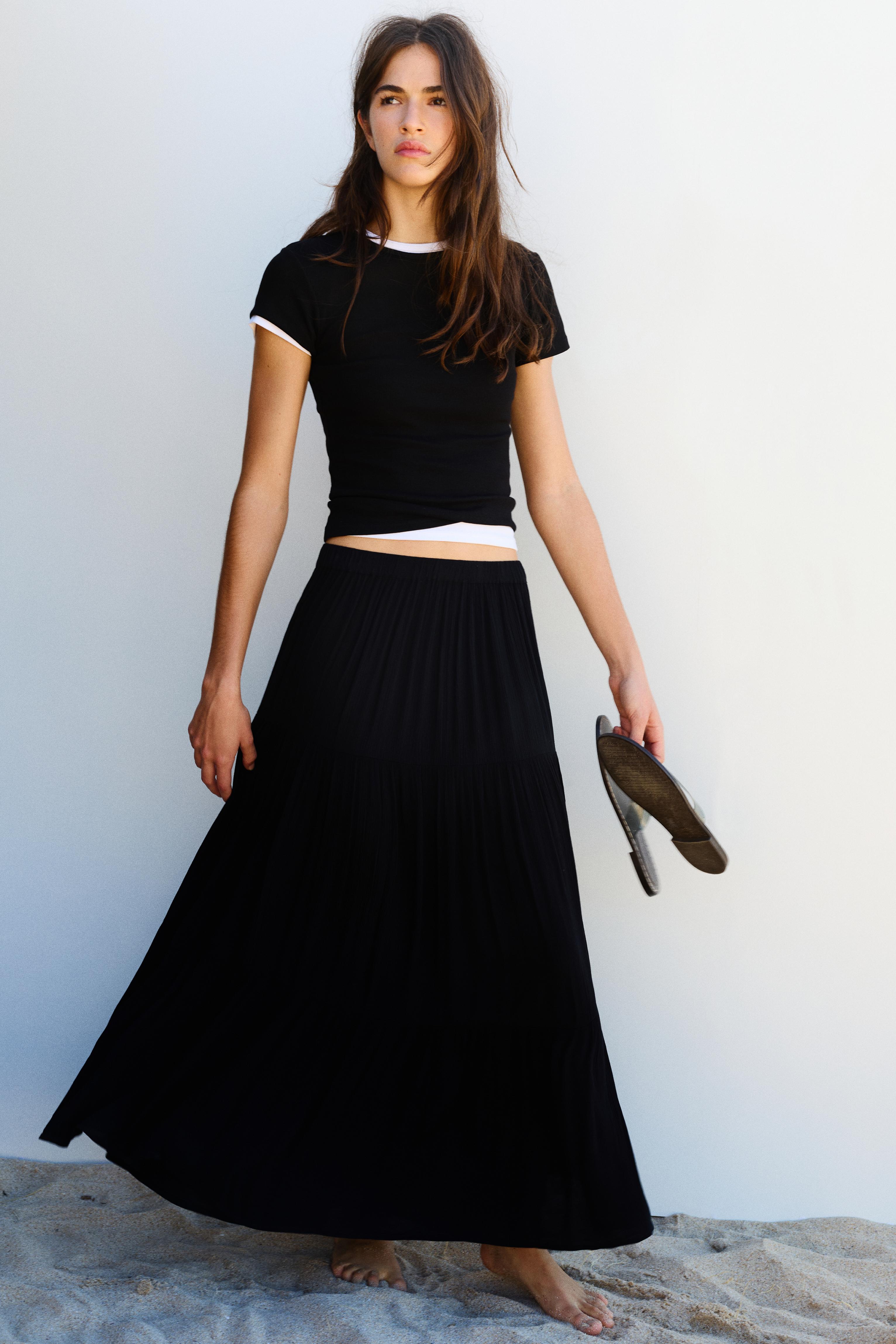 Flowy paneled midi skirt — Black