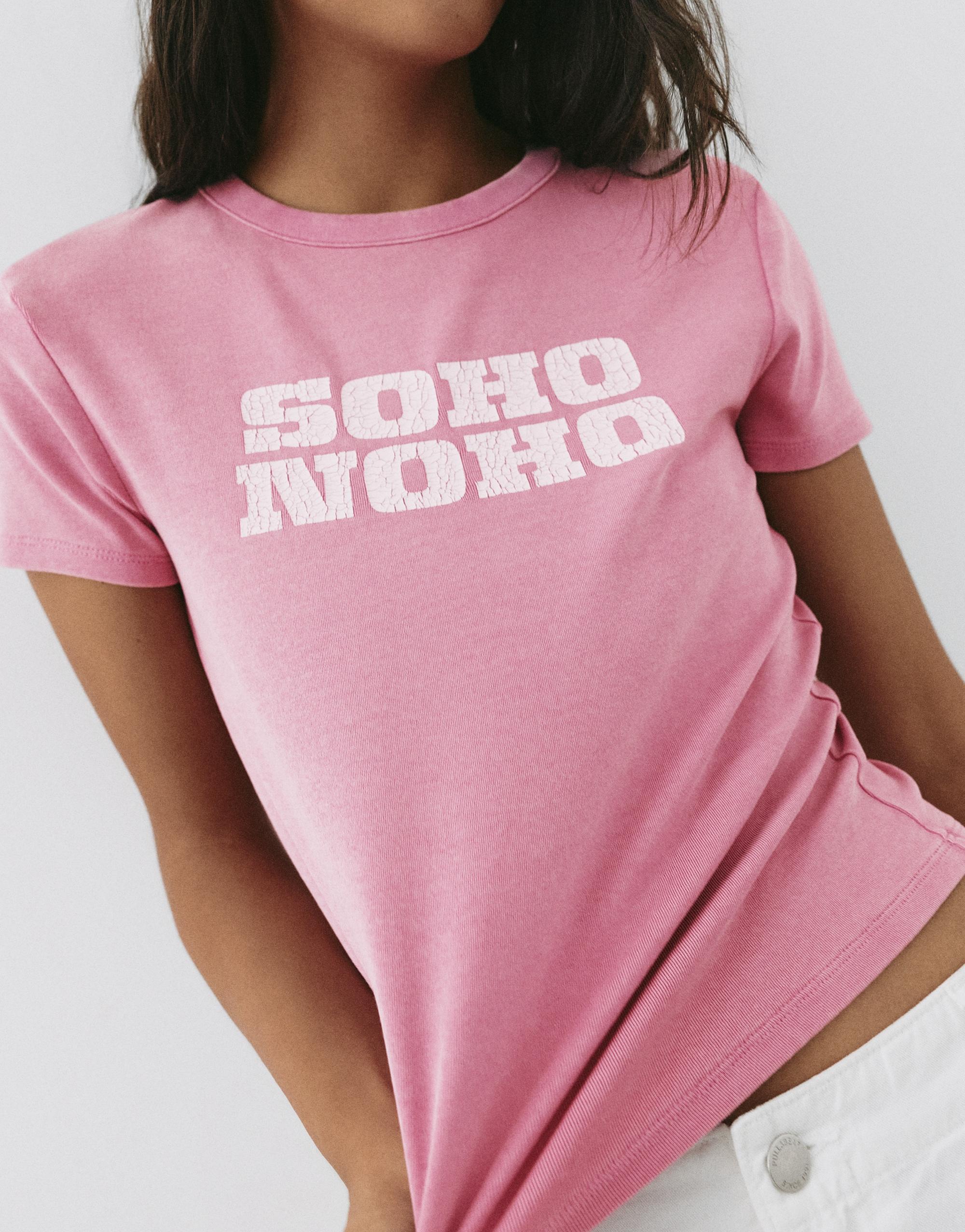 Crackled text graphic T-shirt — Pink