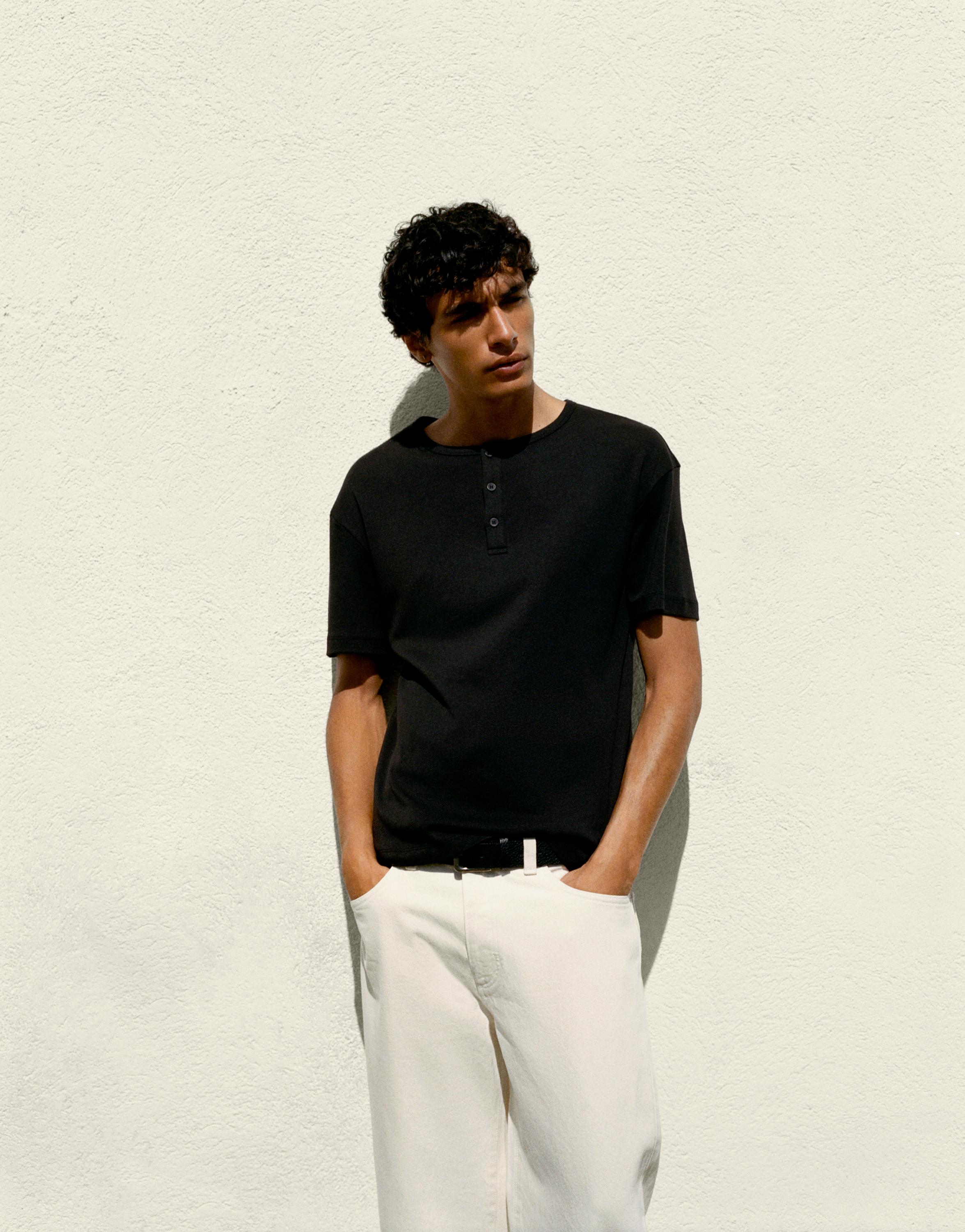 Basic Henley T-shirt — Black