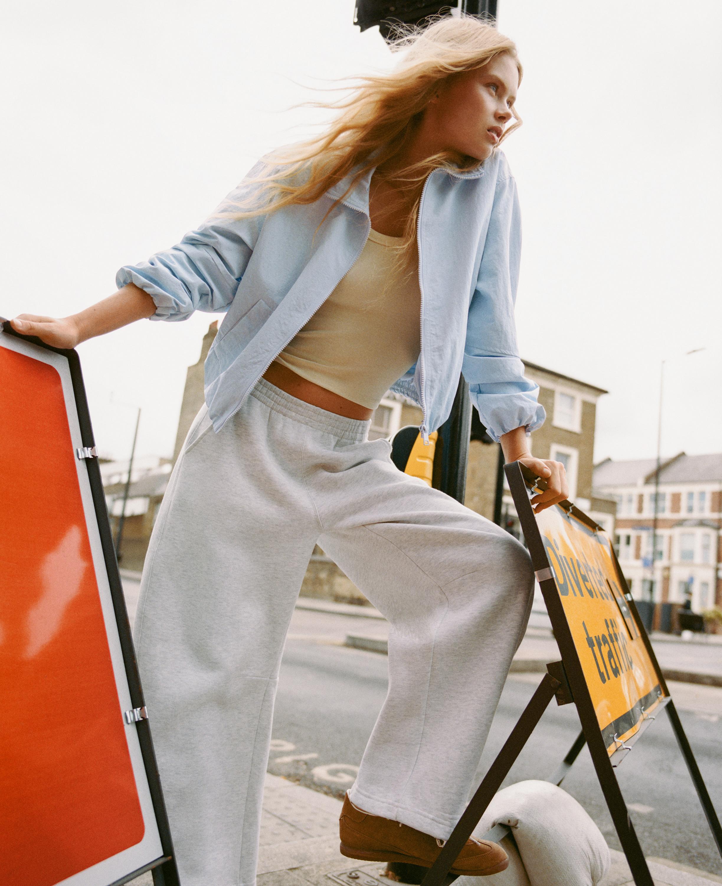 Lightweight bomber jacket — Pastel blue