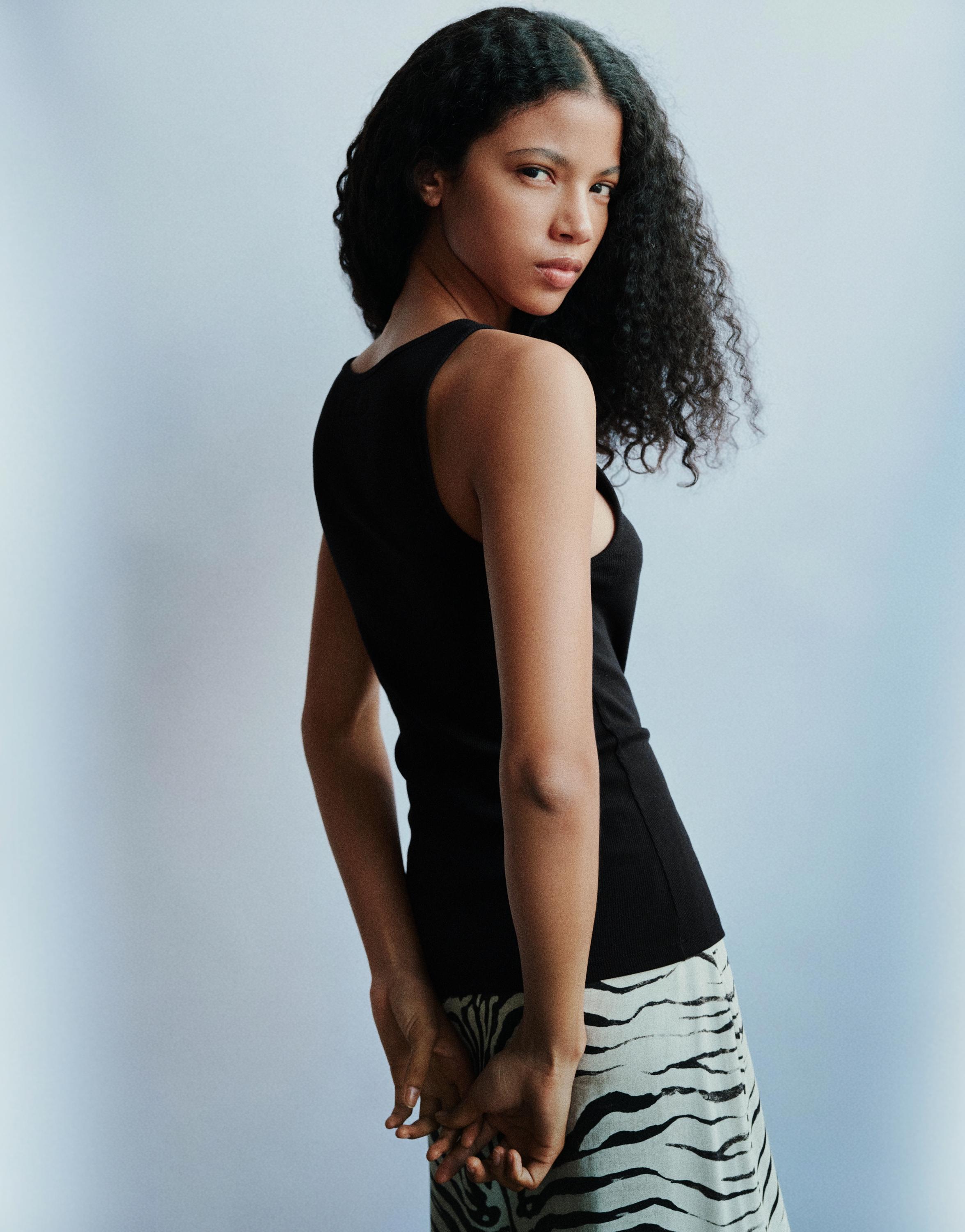 Metal appliqué tank top — Black