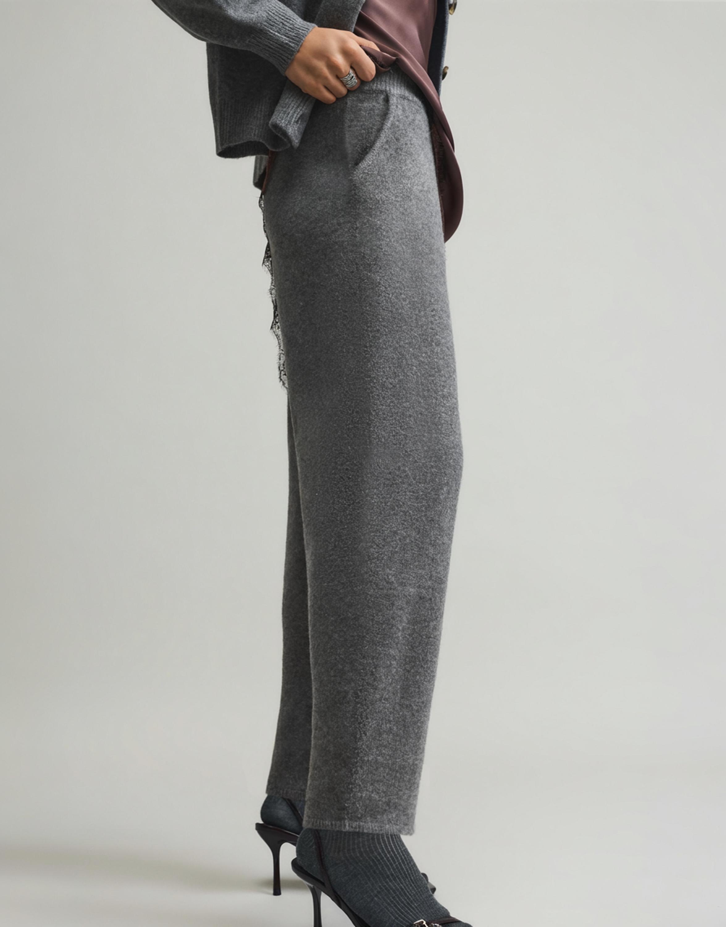 Knit barrel pants — Medium grey