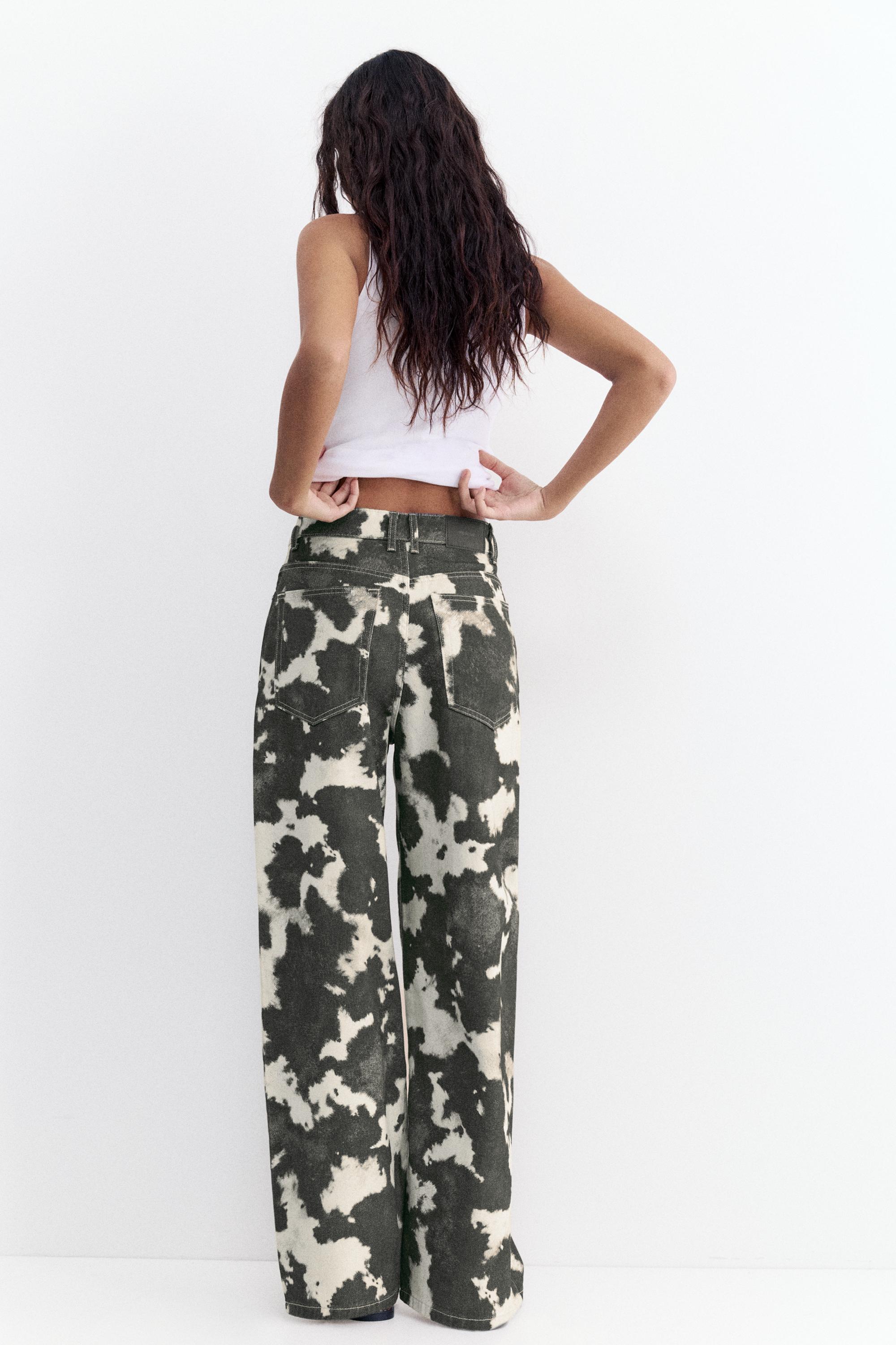 Cow print baggy jeans — White/Black