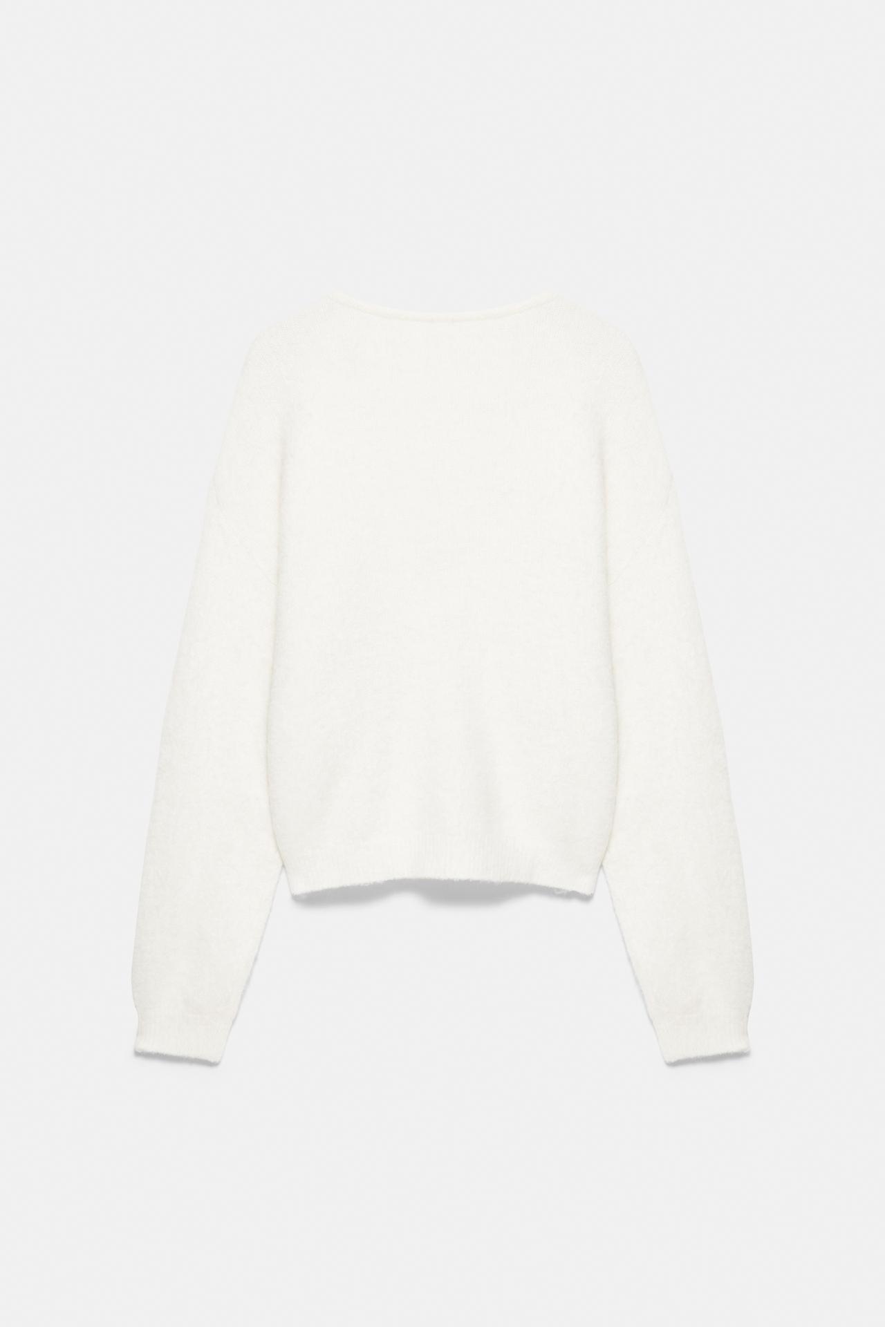 V-neck jumper — Ecru