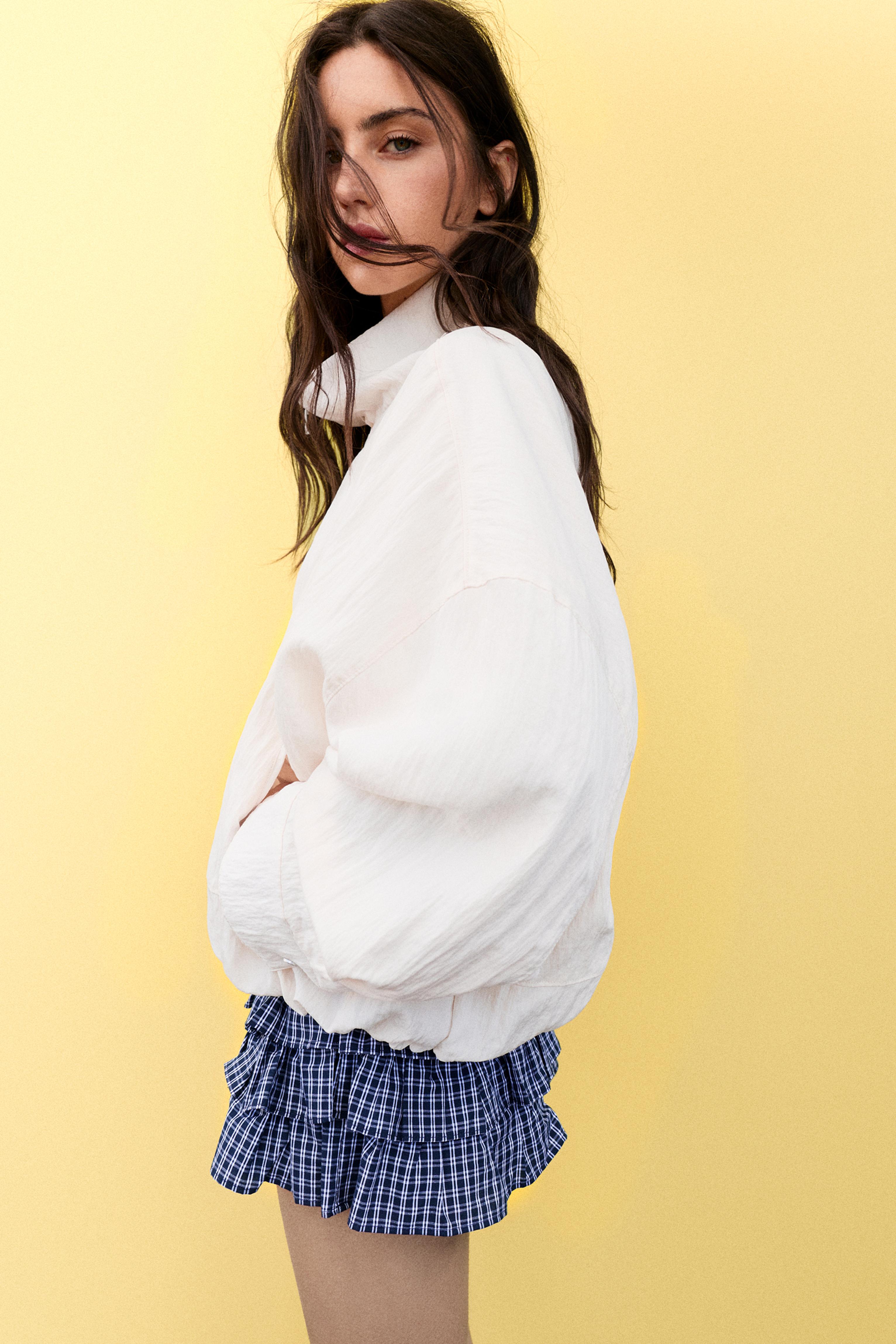 Balloon jacket with a high neck — Ecru