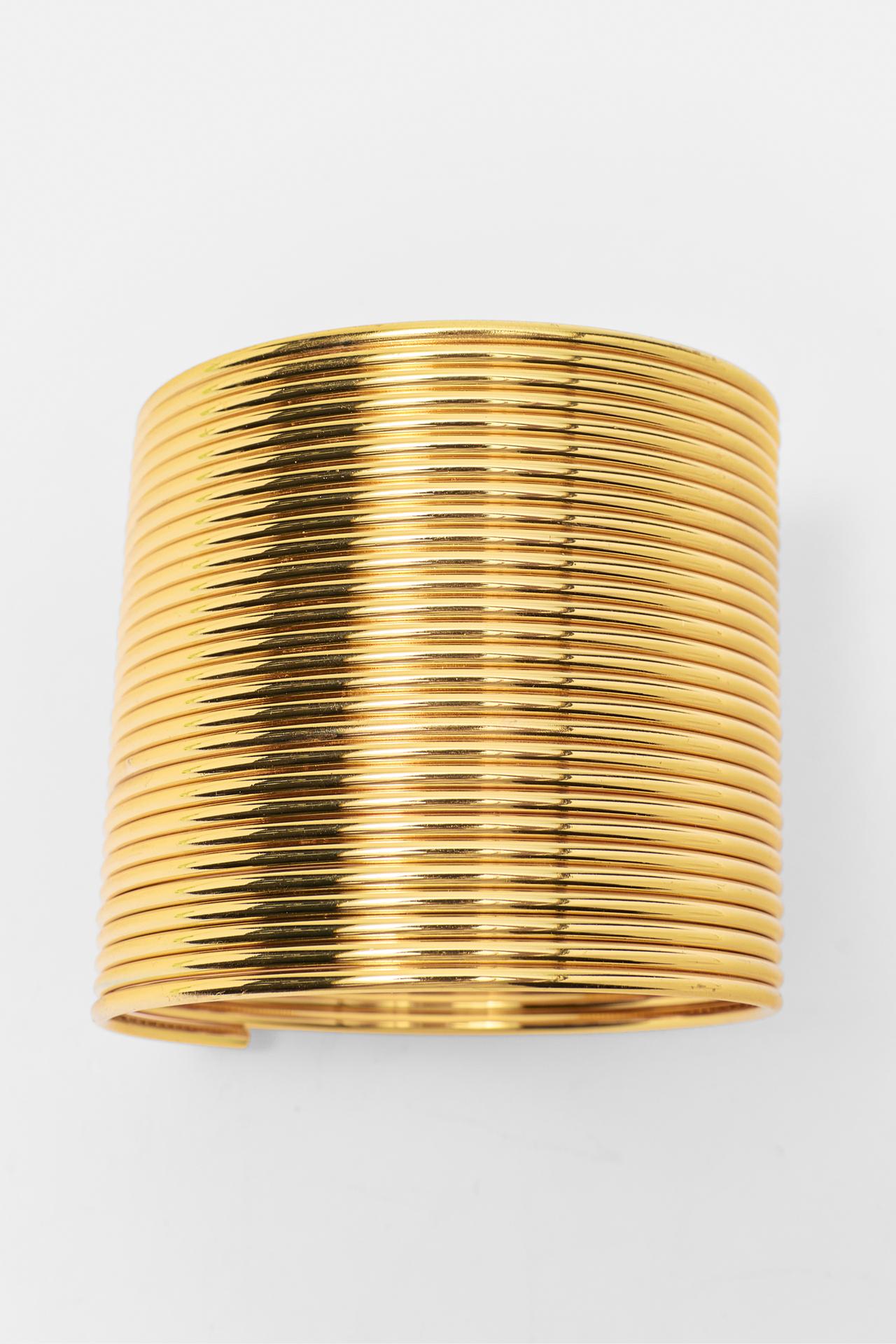 Multi-strand bracelet — Gold