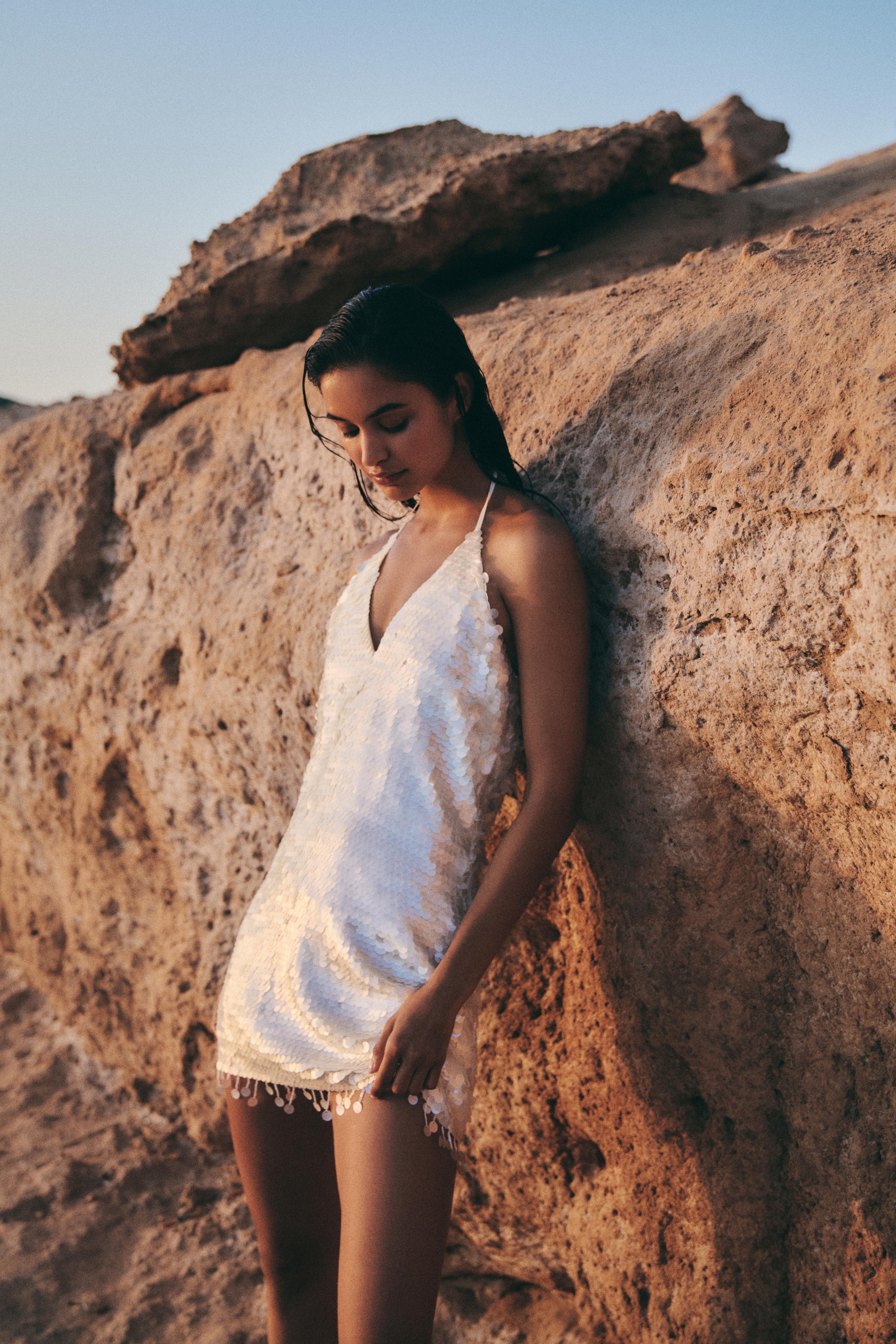 Short sequin halter dress — Ecru