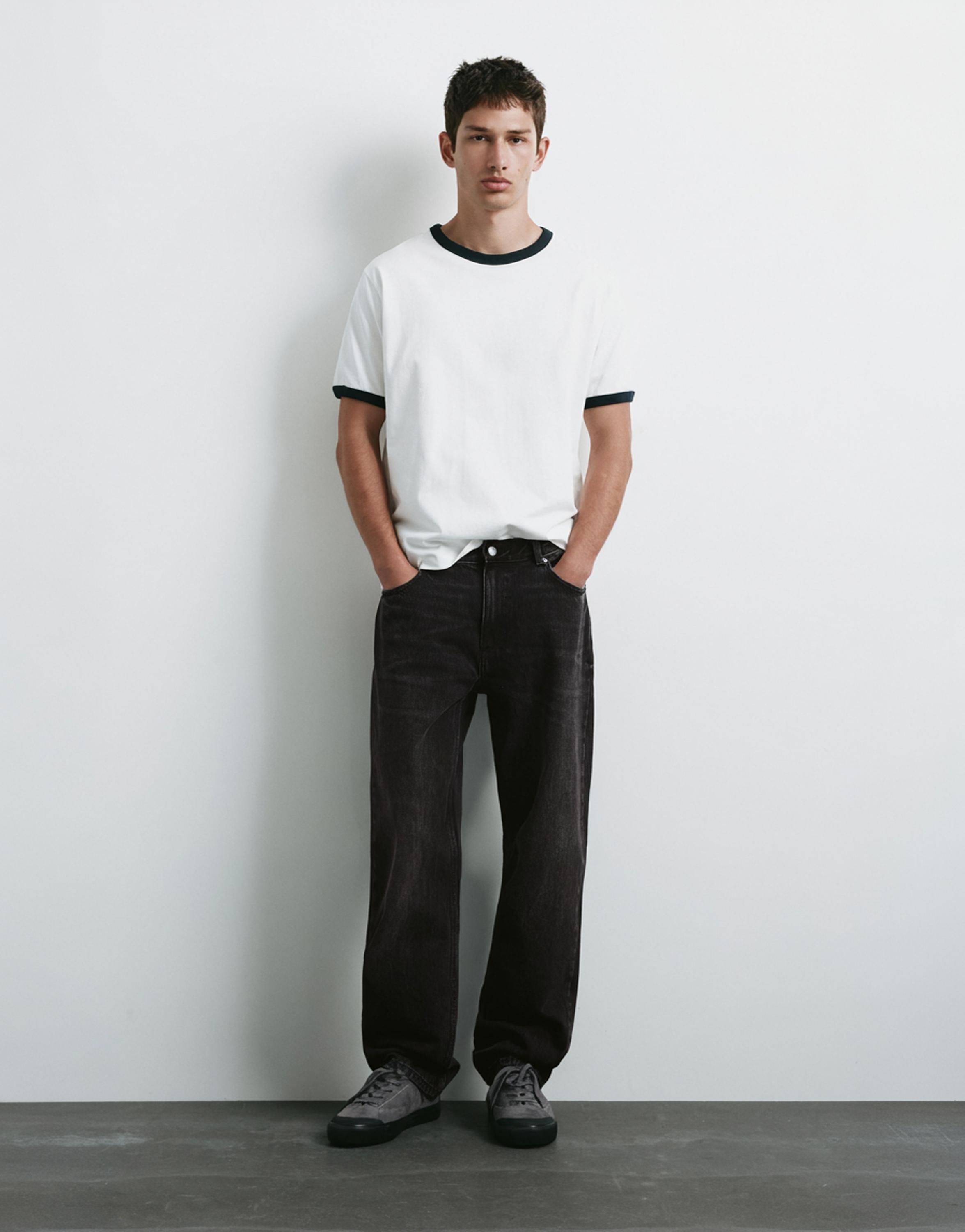 Straight-leg jeans — Faded black