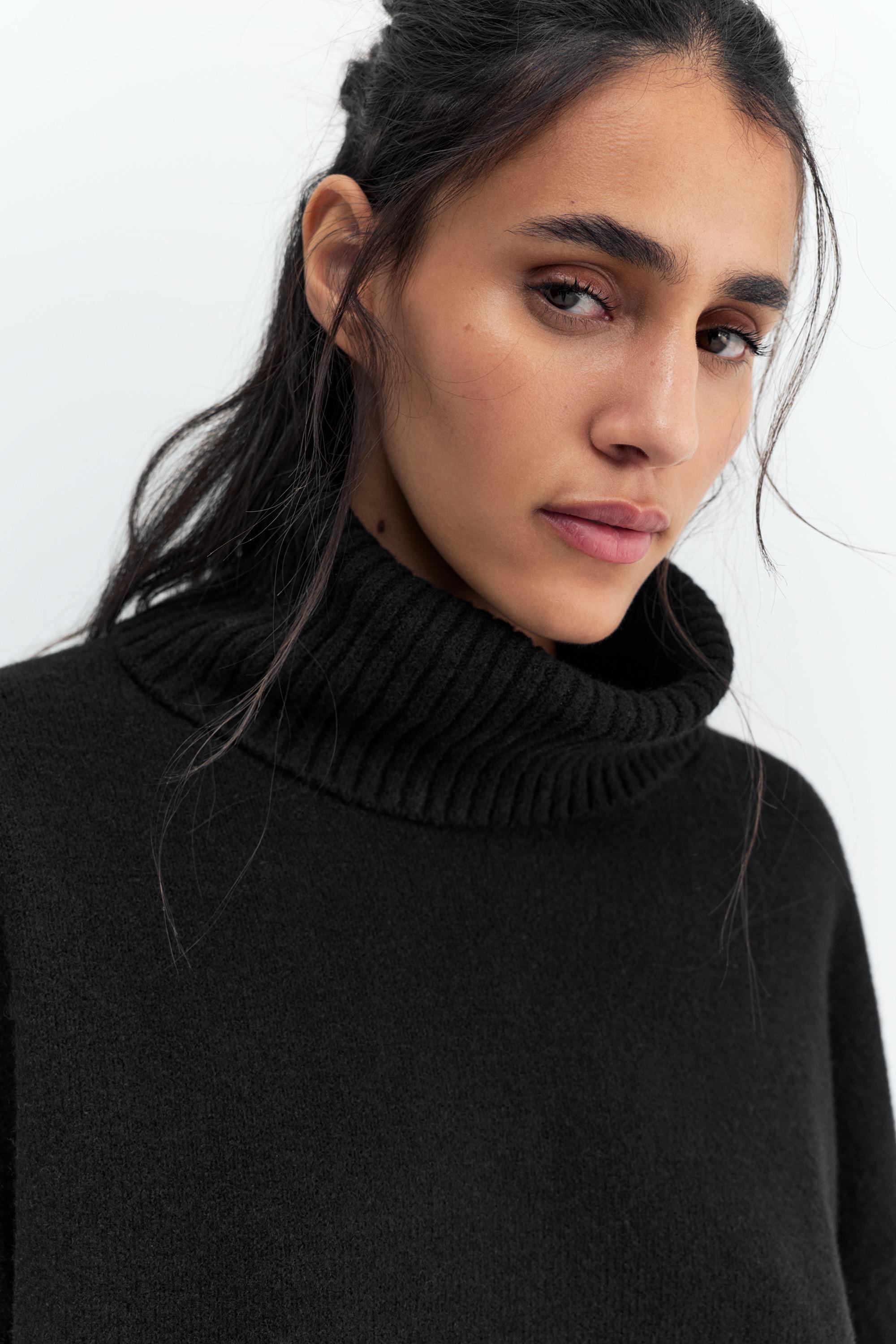 Yumuşak dik yaka kazak - Görsel 9