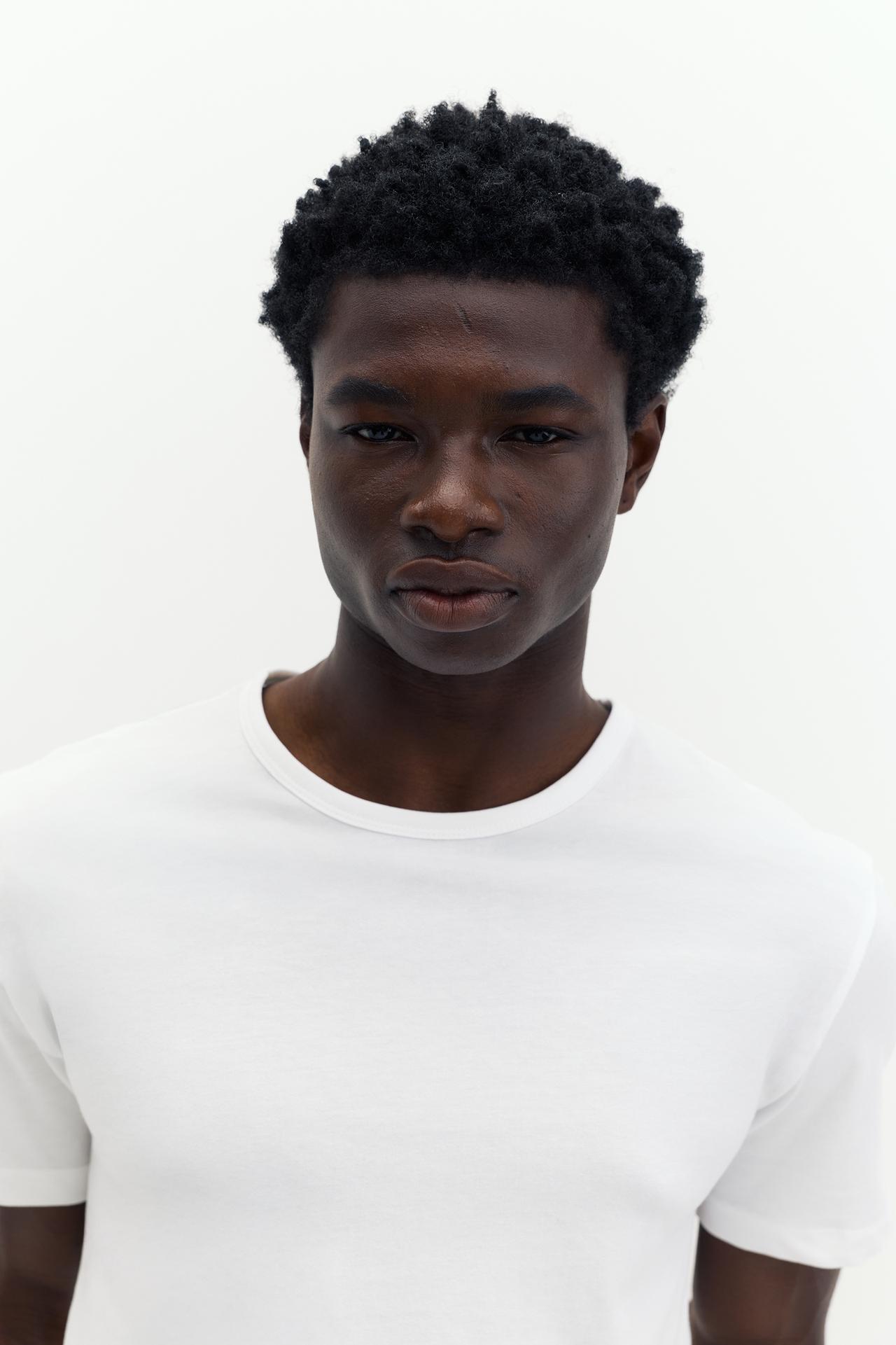 Slim fit basic T-shirt — White