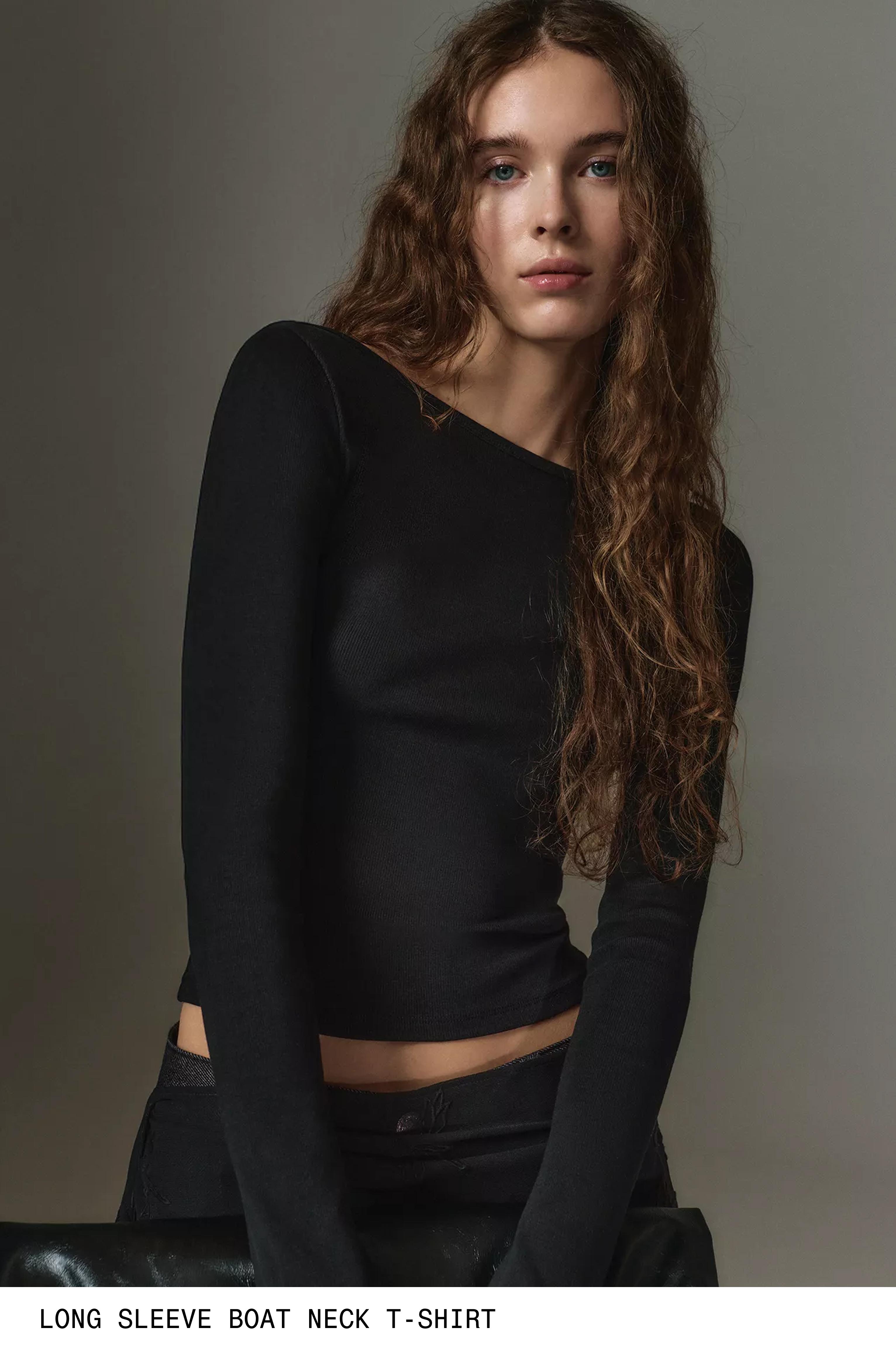 Uzun kollu geniş yaka t-shirt - Görsel 17