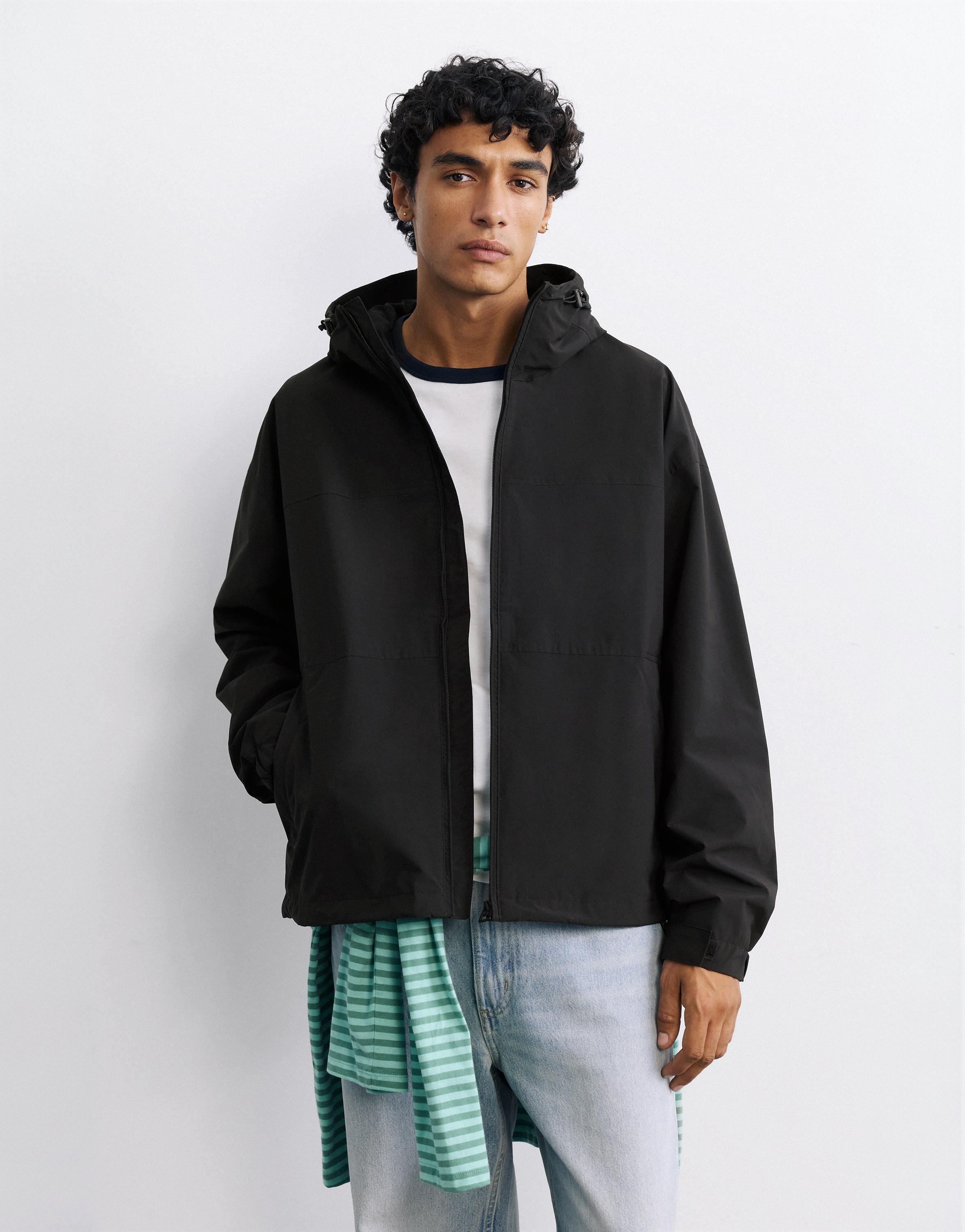 Lightweight hooded raincoat — Black