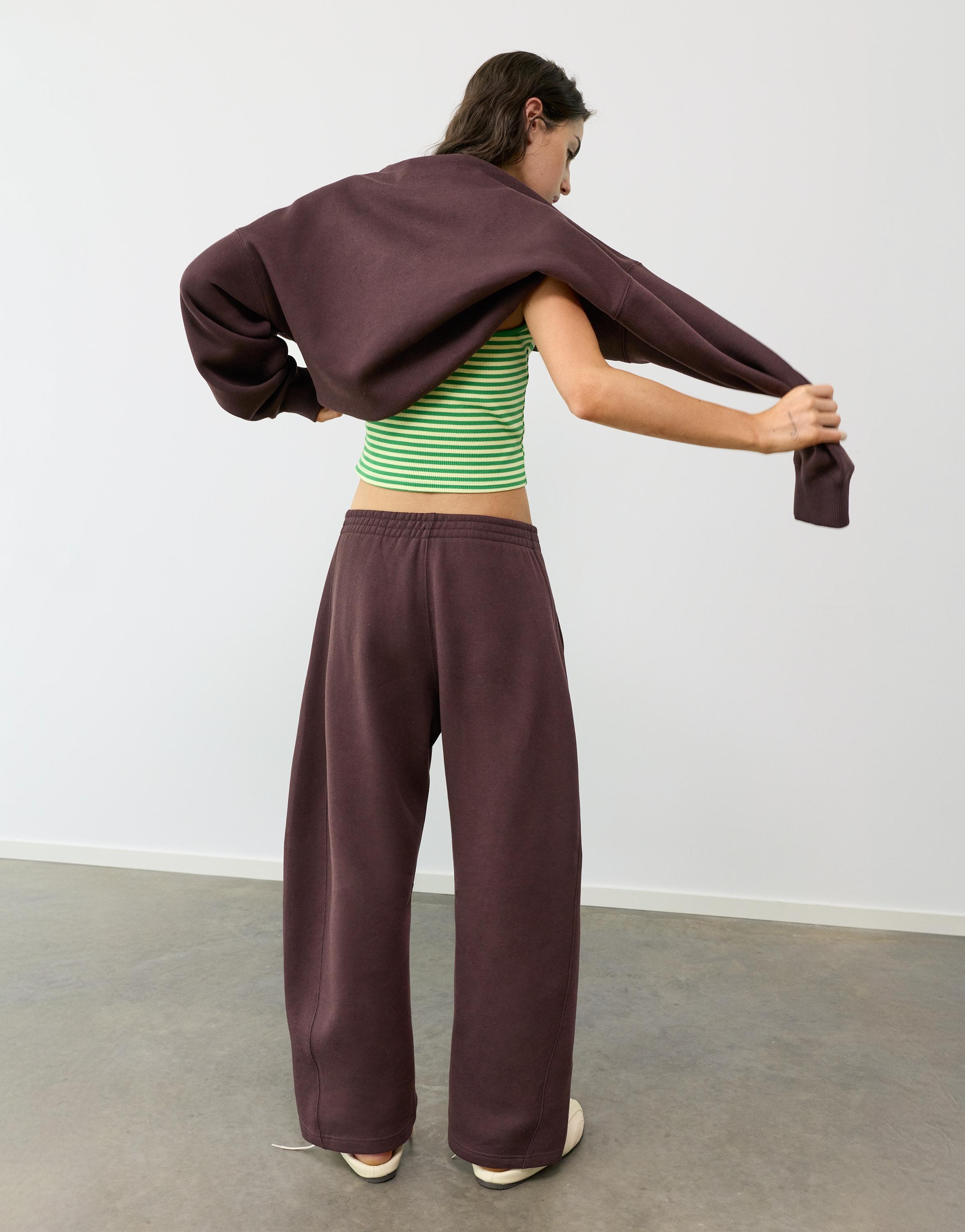Barrel-leg joggers — Brown