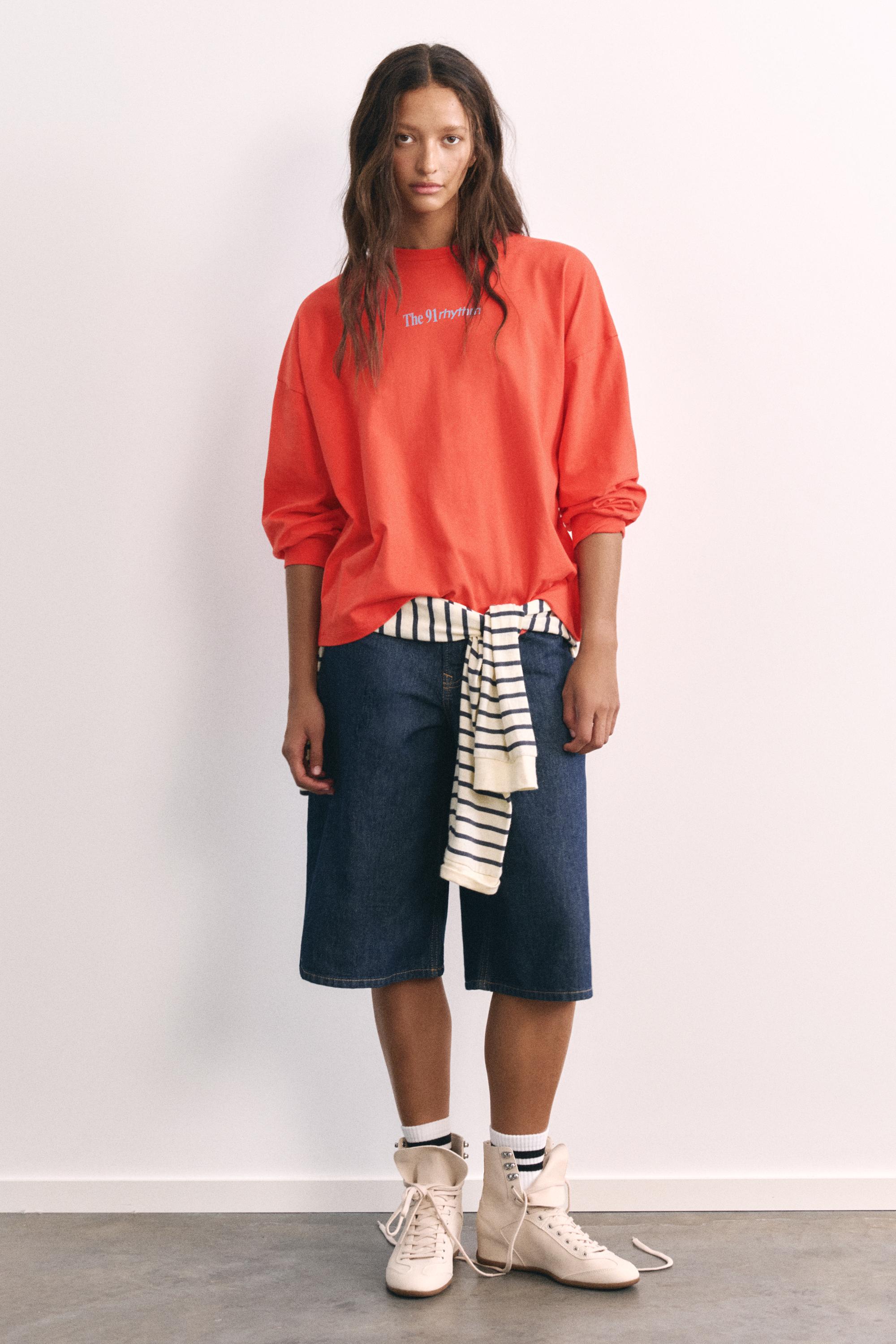 Oversize graphic T-shirt — Bright red