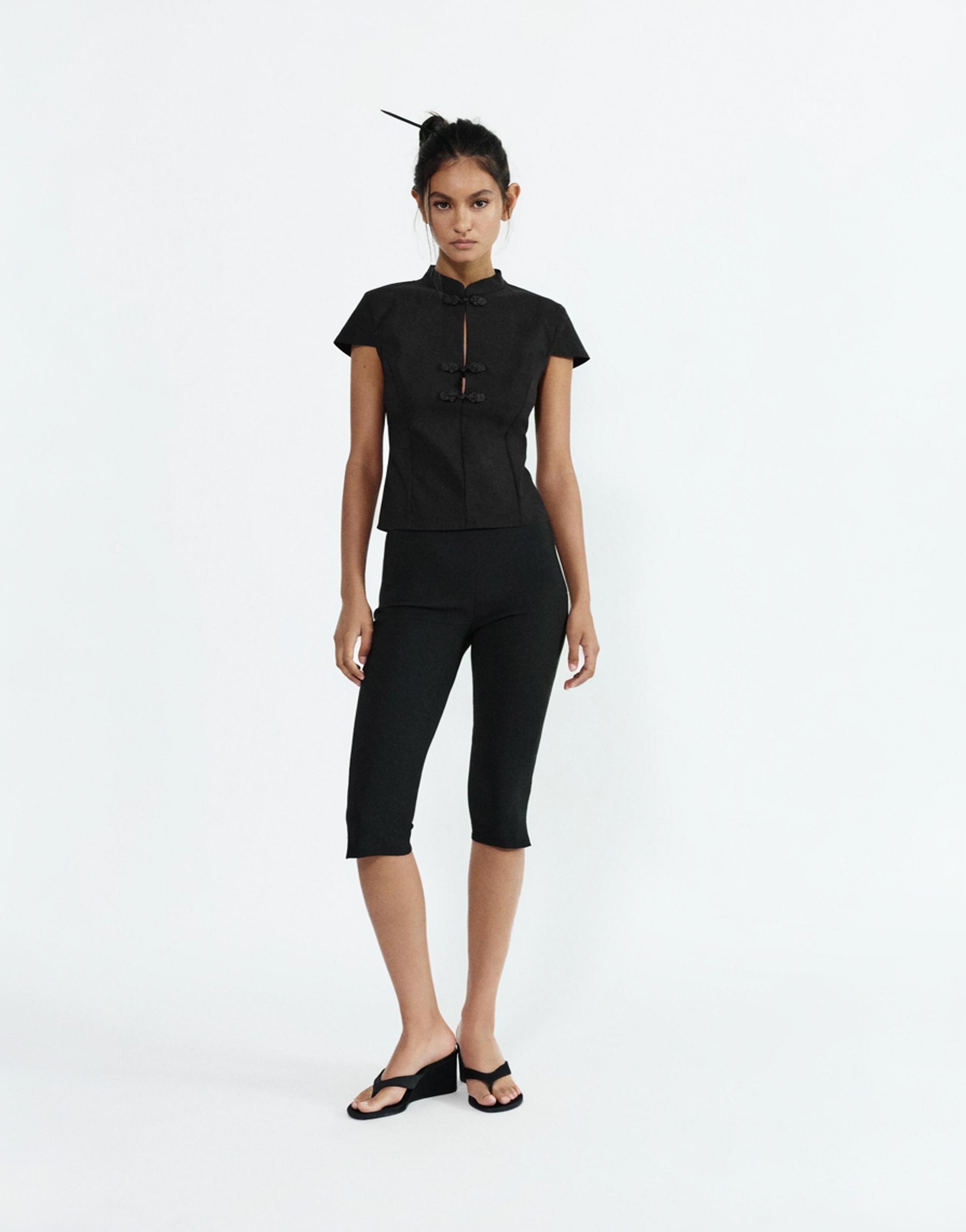 Knot detail top — Black