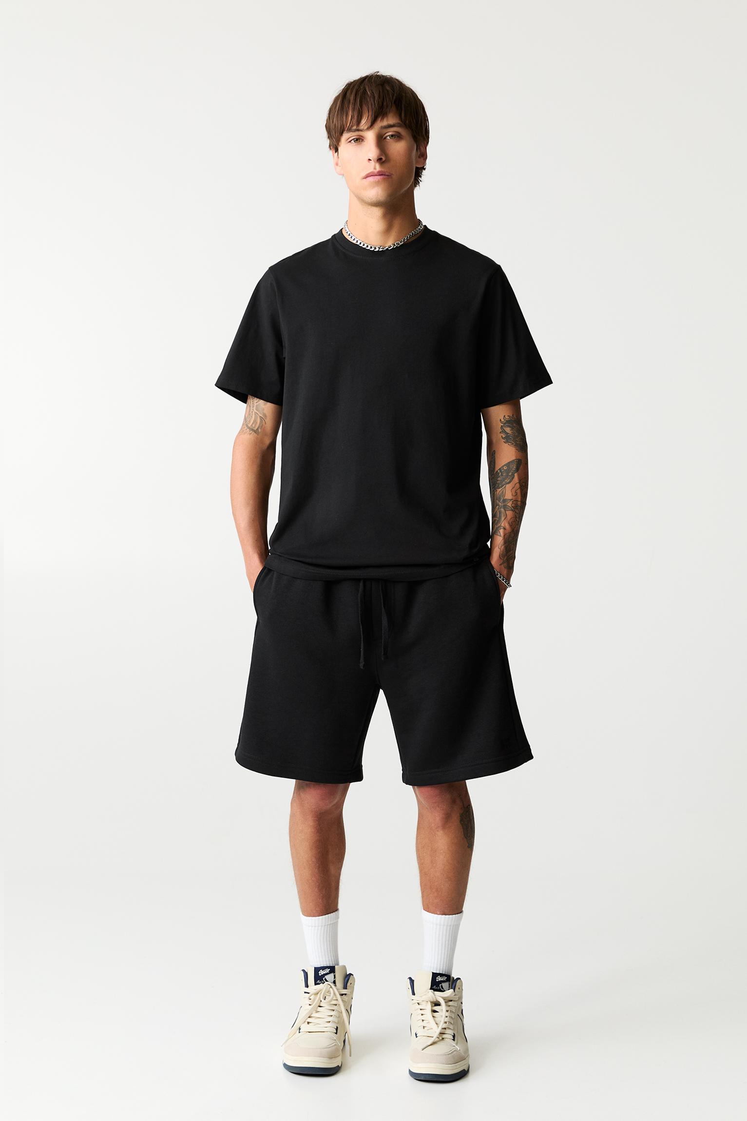 Pack of Bermuda jogger shorts and T-shirt — Black