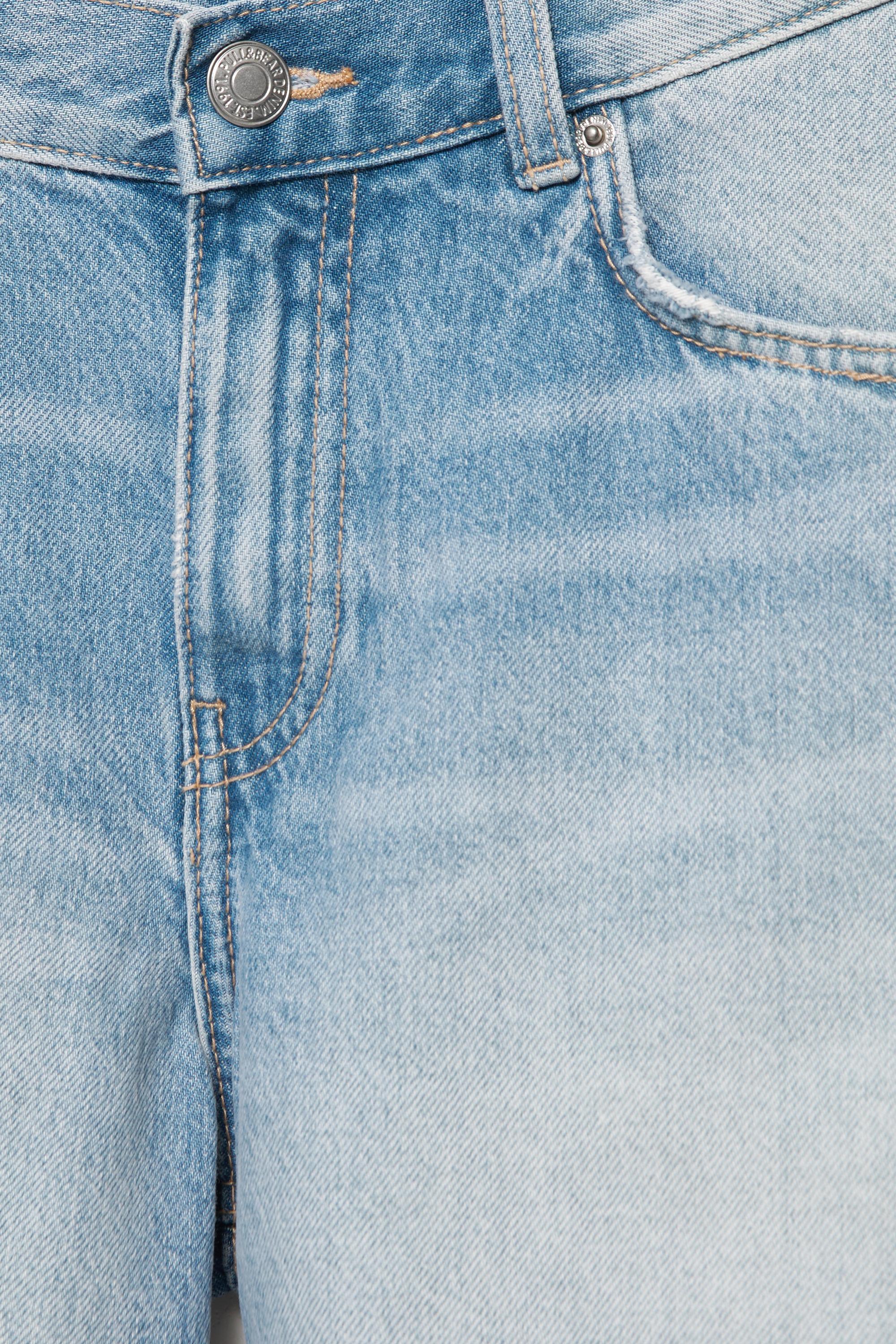 Mid-waist denim Bermuda shorts — Pale blue