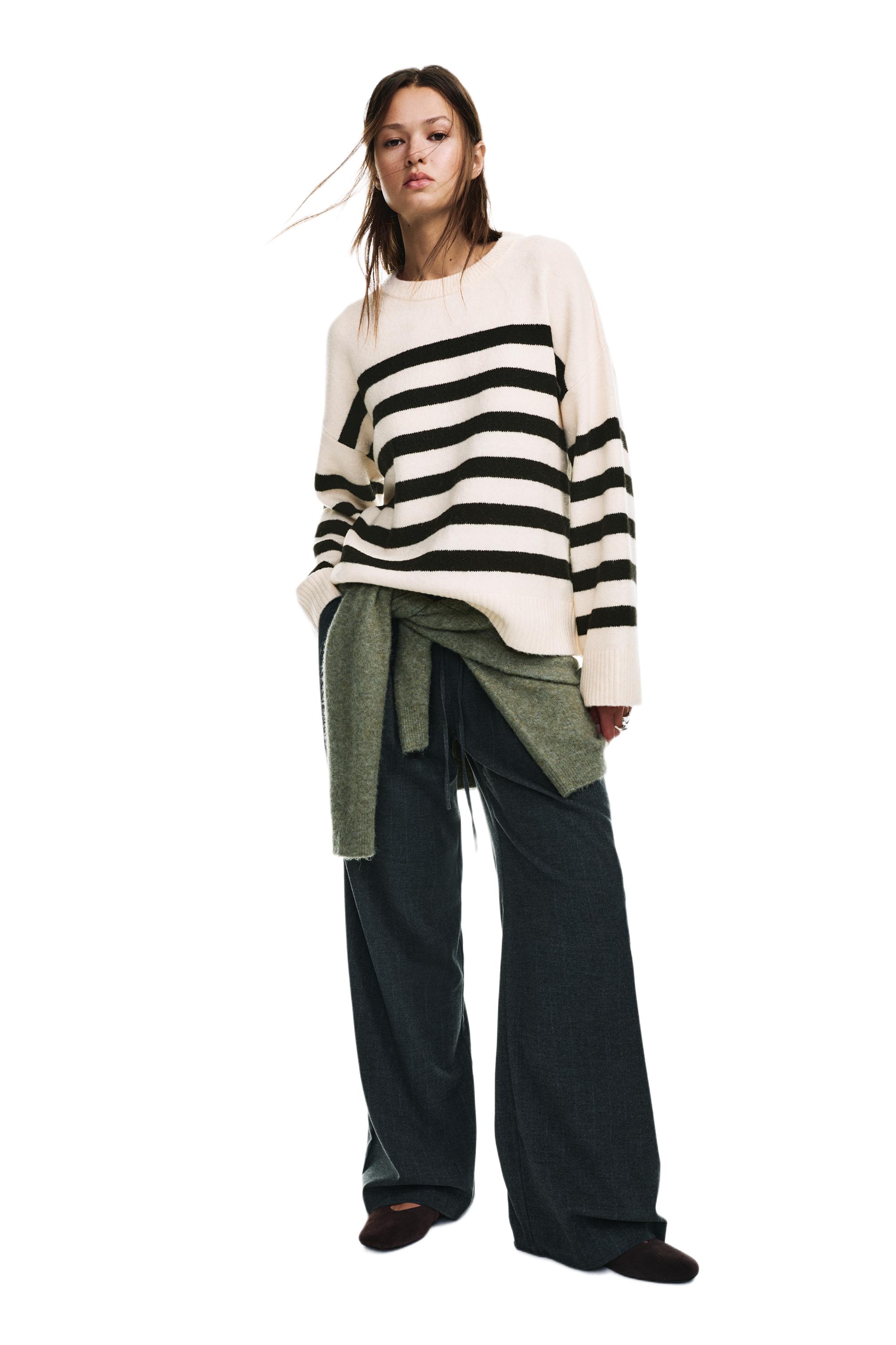 Striped jumper — Ecru