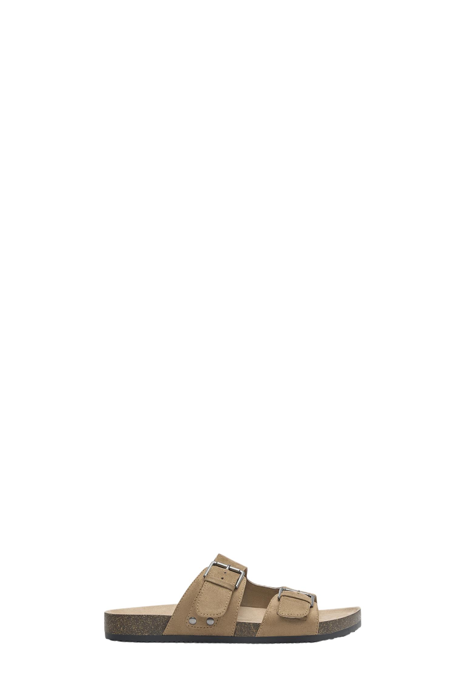 Buckled sandals — Ecru