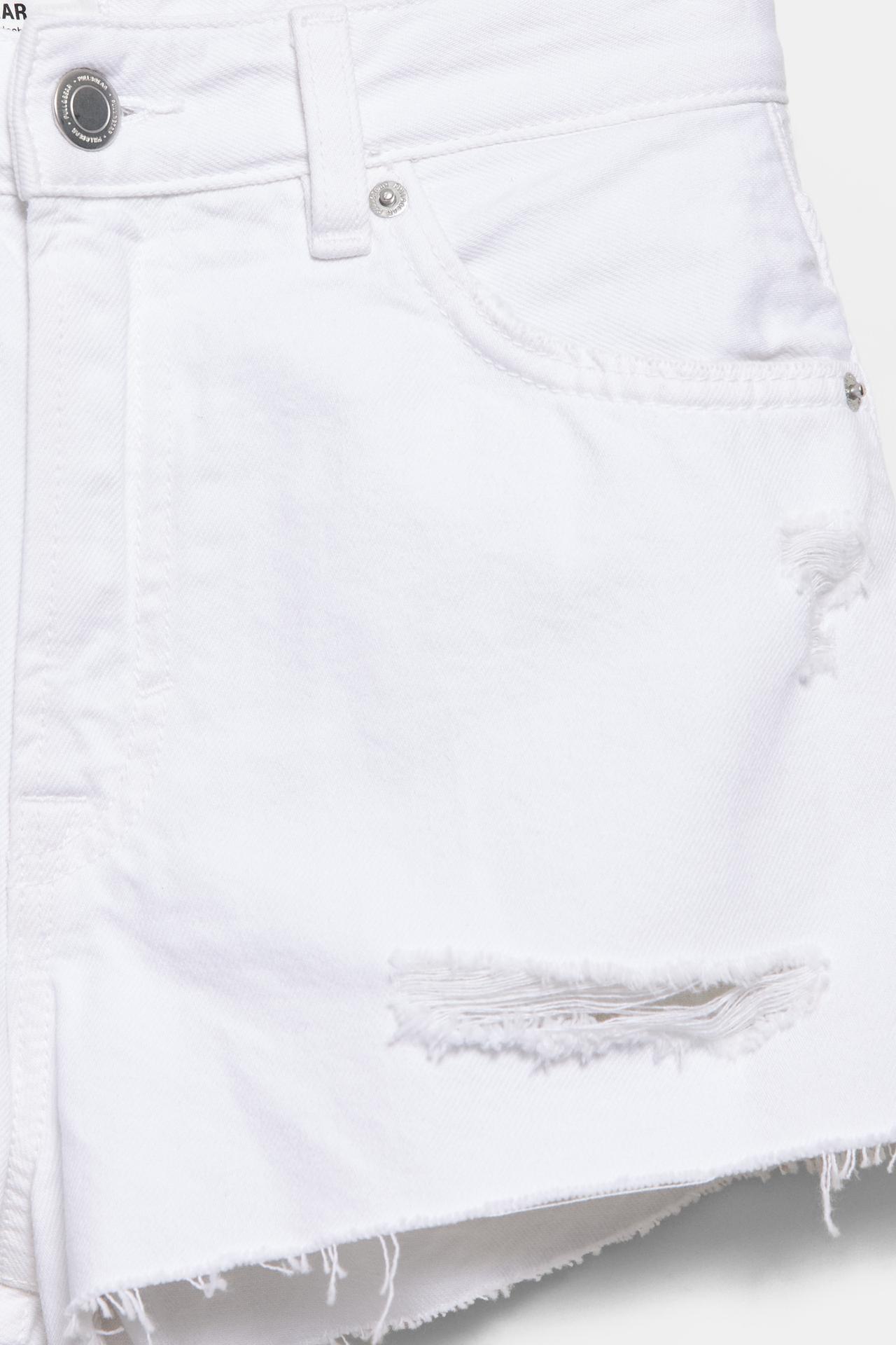 Mom fit ripped denim shorts — White