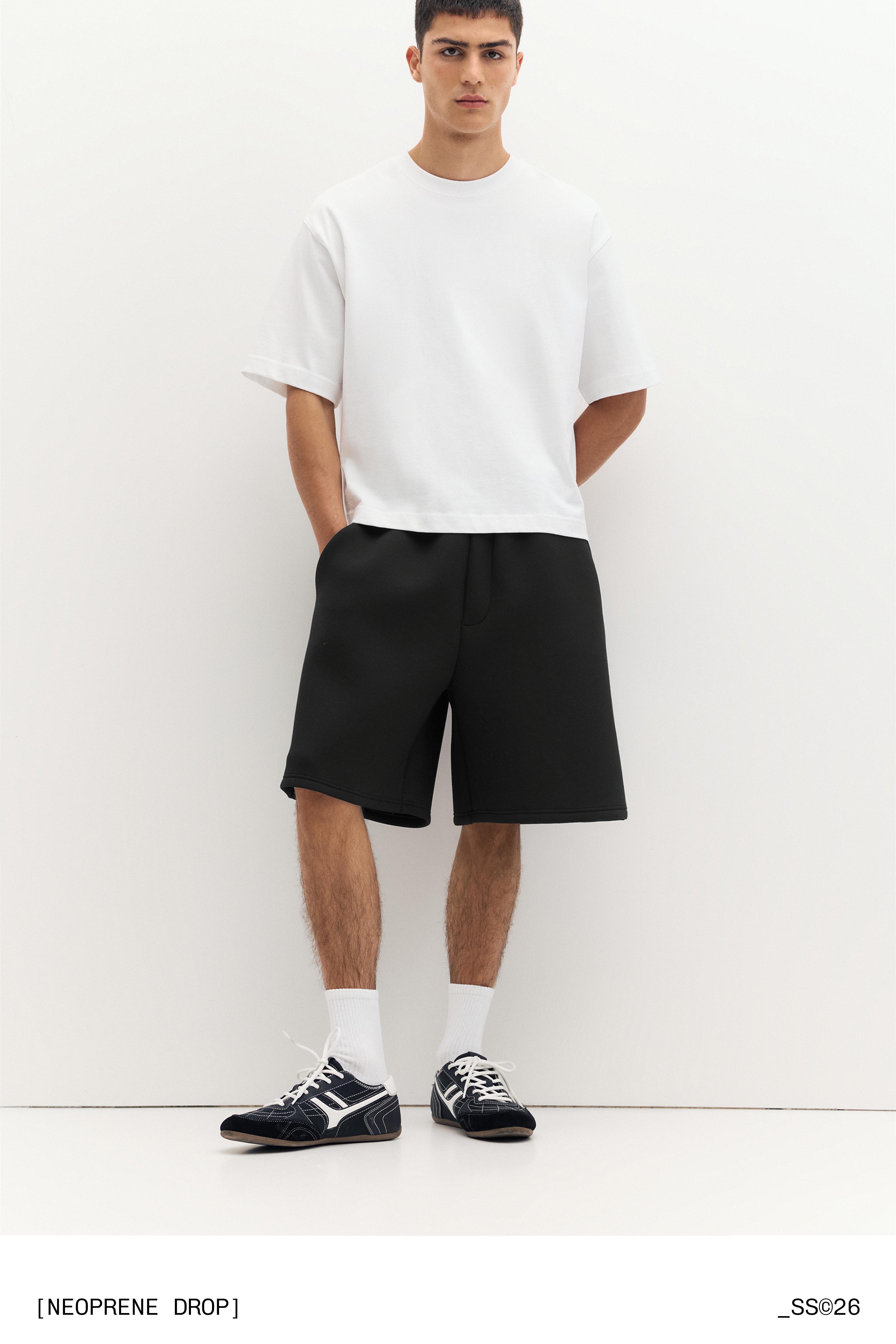 Neoprene-effect jogger Bermuda shorts — Black