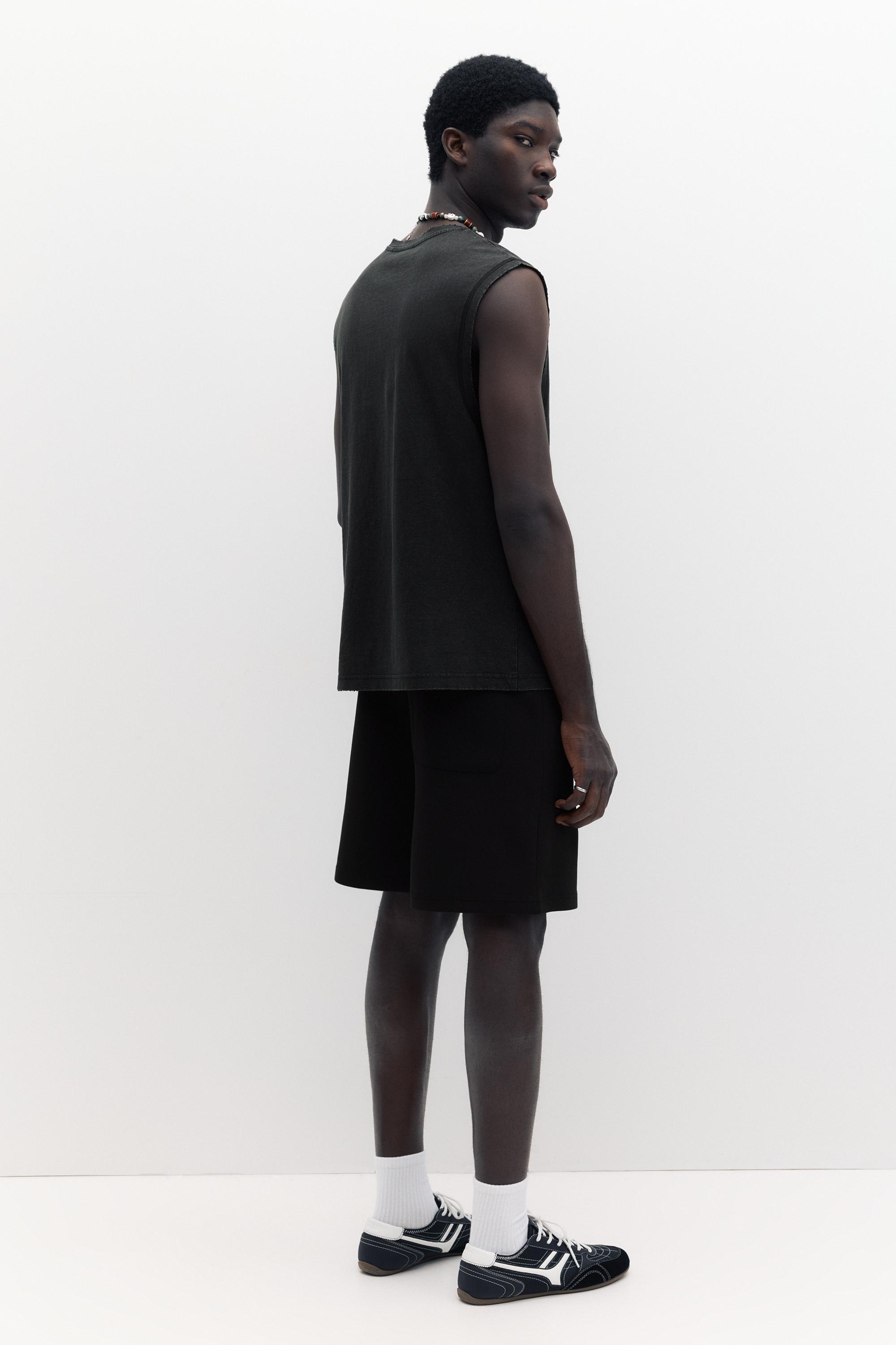 Regular fit jogger Bermuda shorts — Black