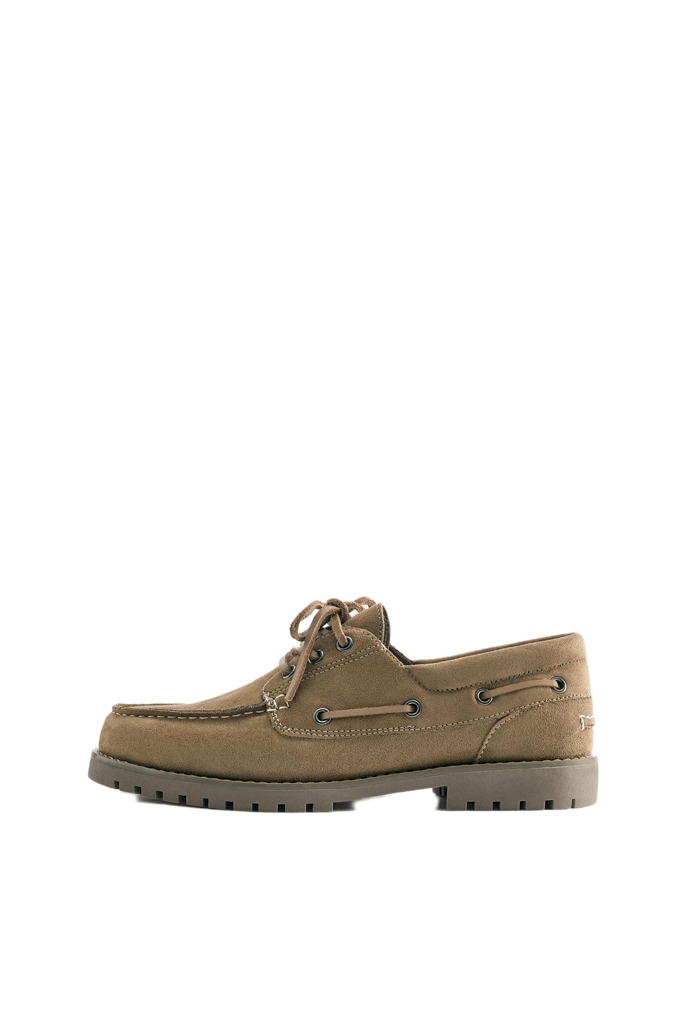Boat shoes — Brown