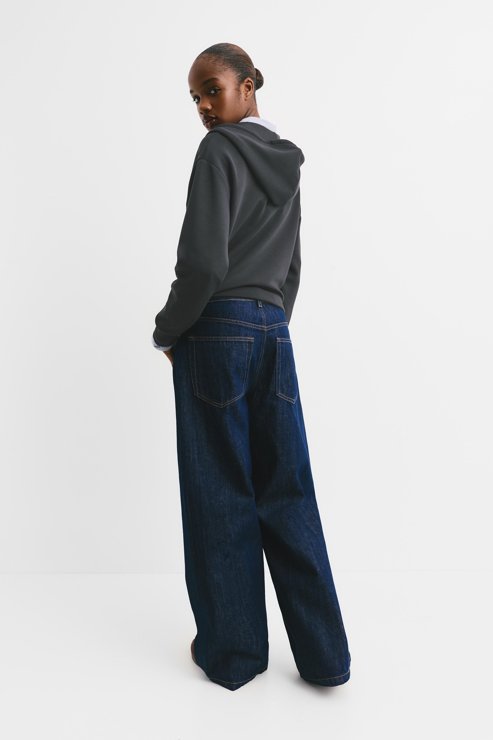 Yumuşak dokulu kapüşonlu sweatshirt - Görsel 82