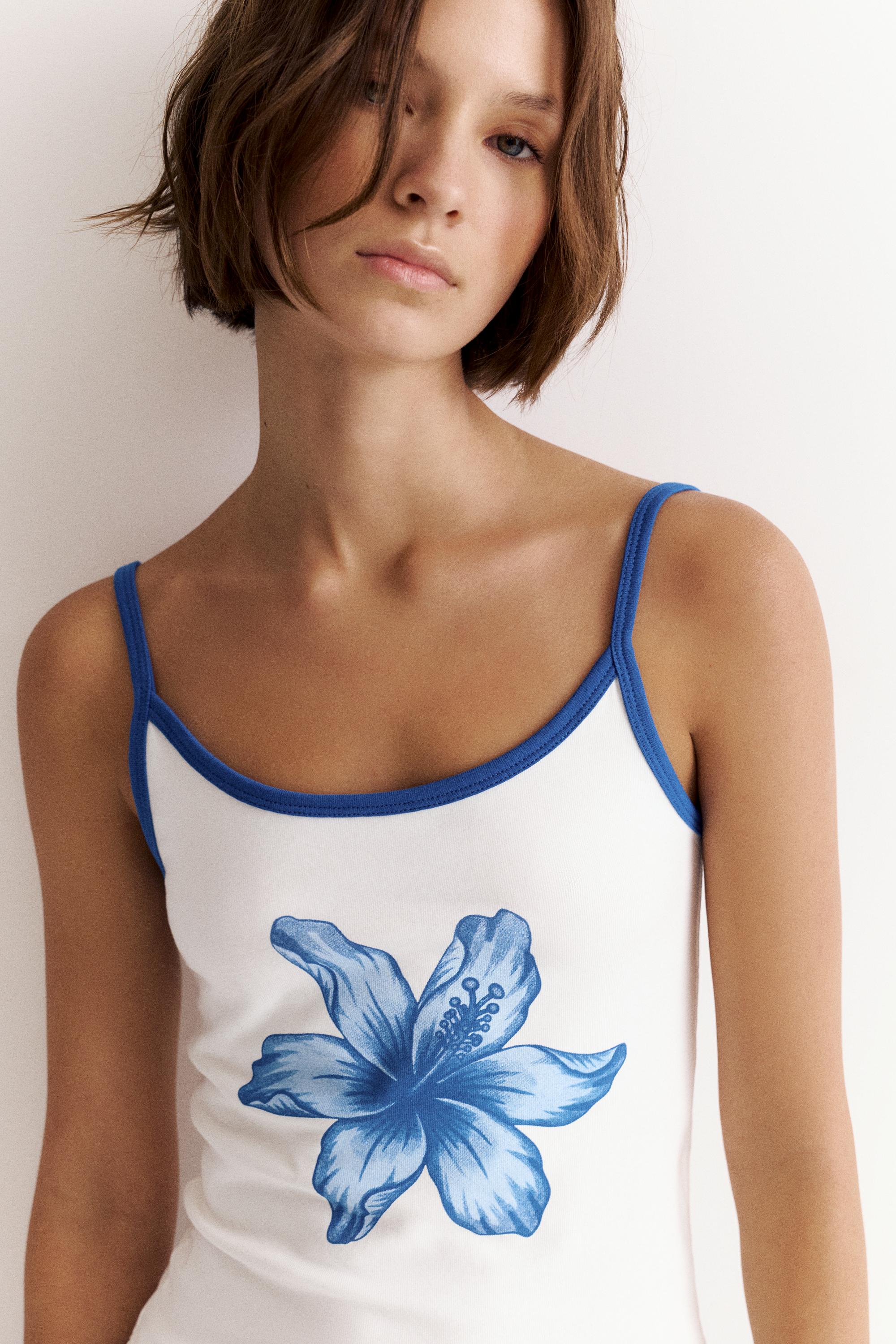 Hibiscus flower strappy top — Off white
