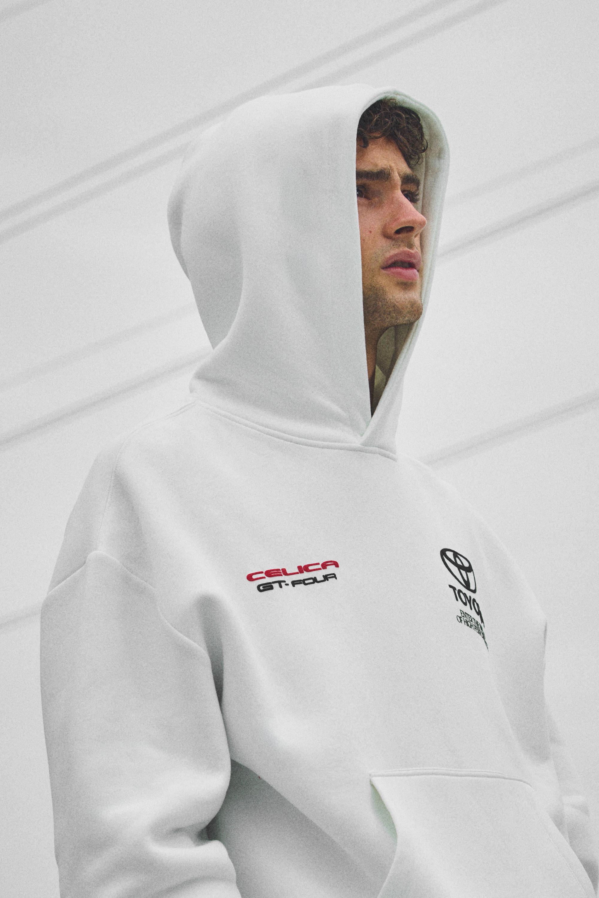 Toyota hoodie — Off white