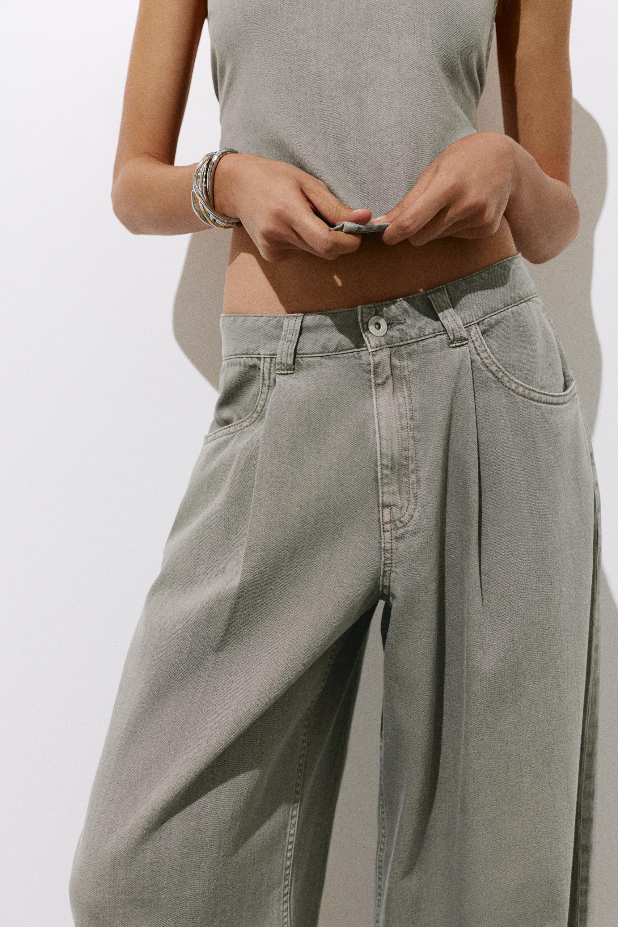 Wide-leg jeans with darts — Taupe