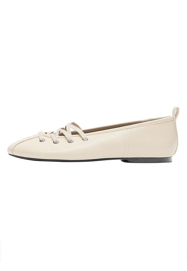 Lace-up ballerinas — Ecru