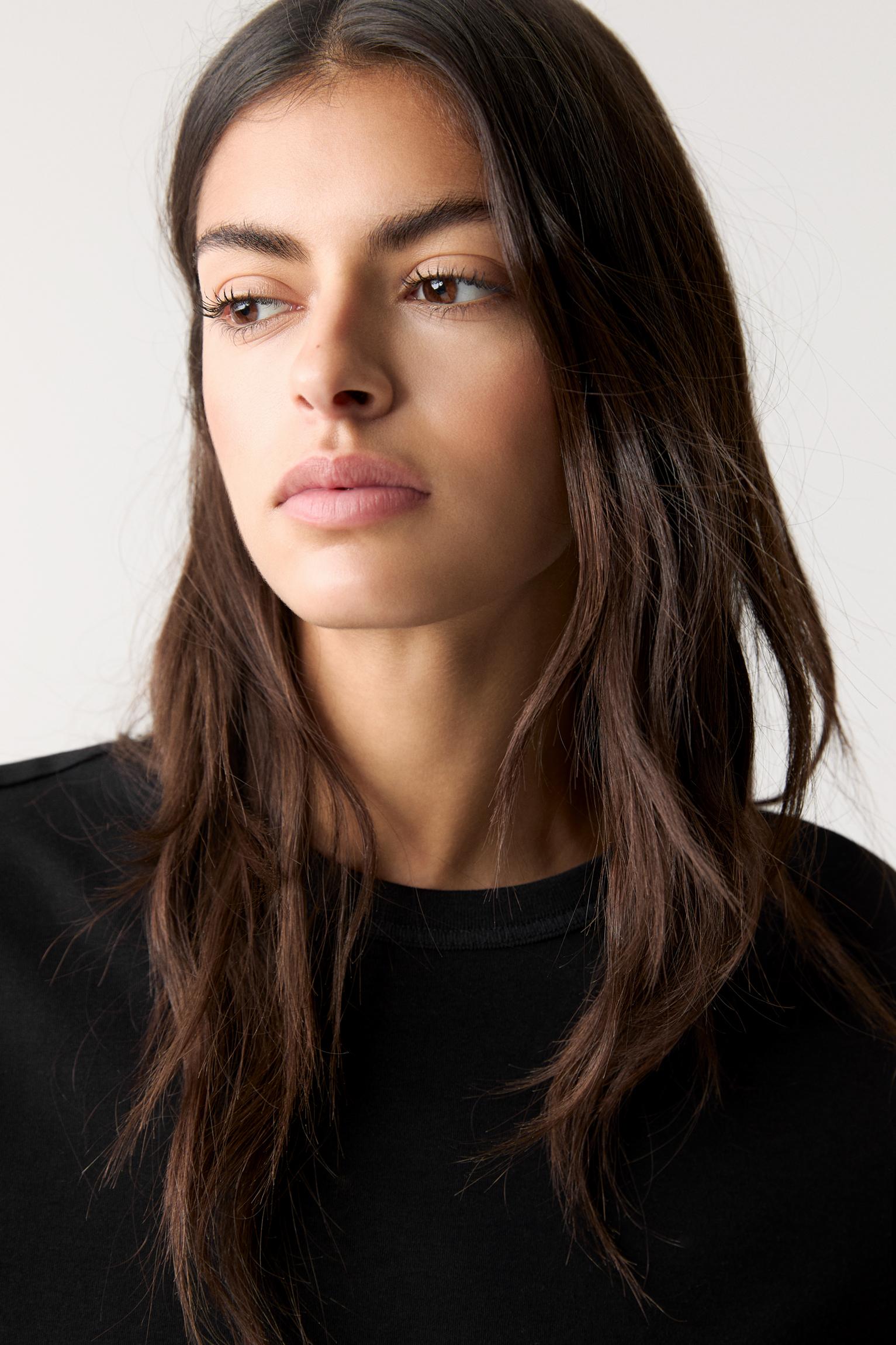 Basic short sleeve T-shirt — Black