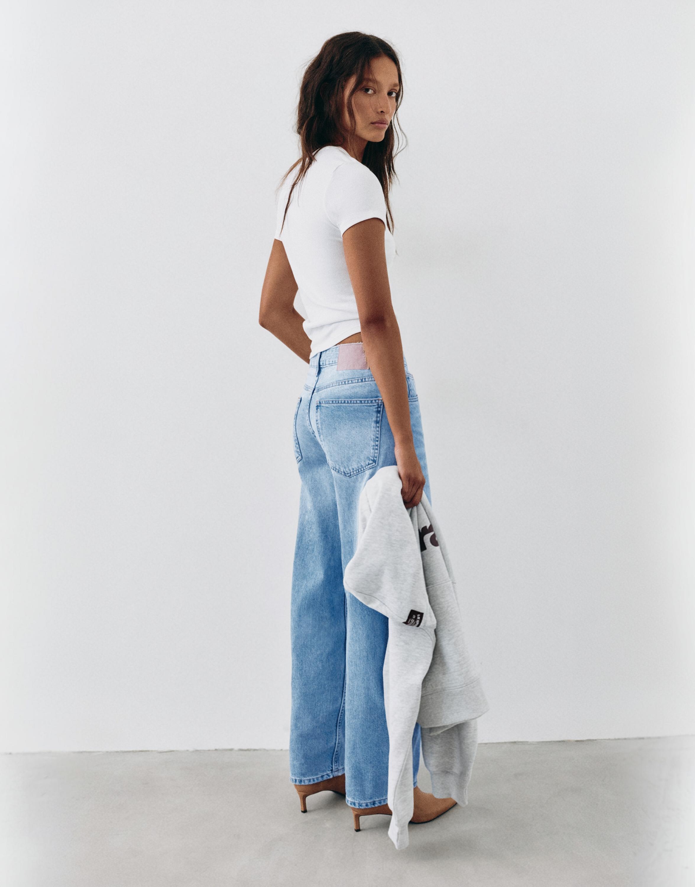 Low-rise barrel jeans — Medium blue