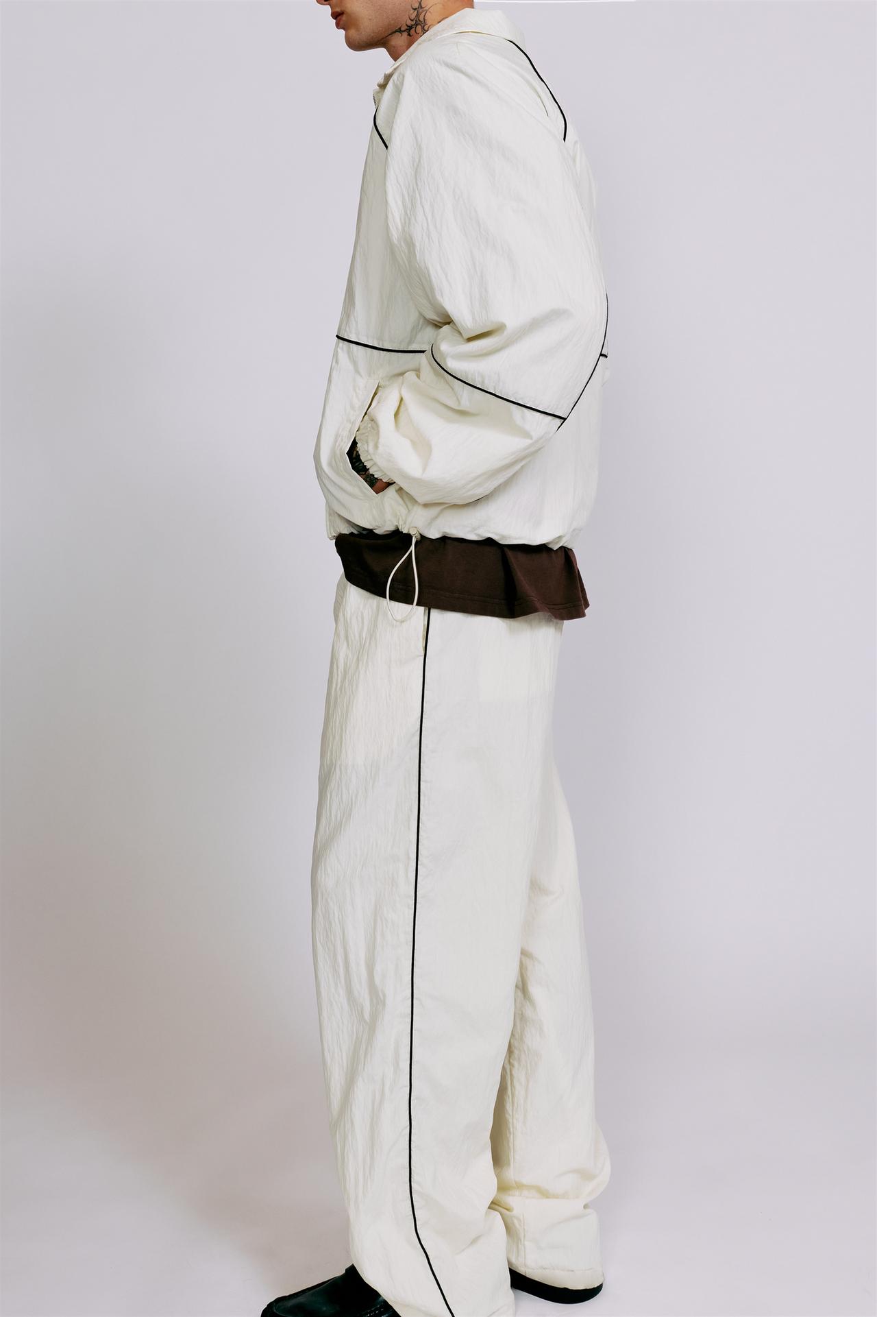 Lightweight contrast stitch joggers — Off white