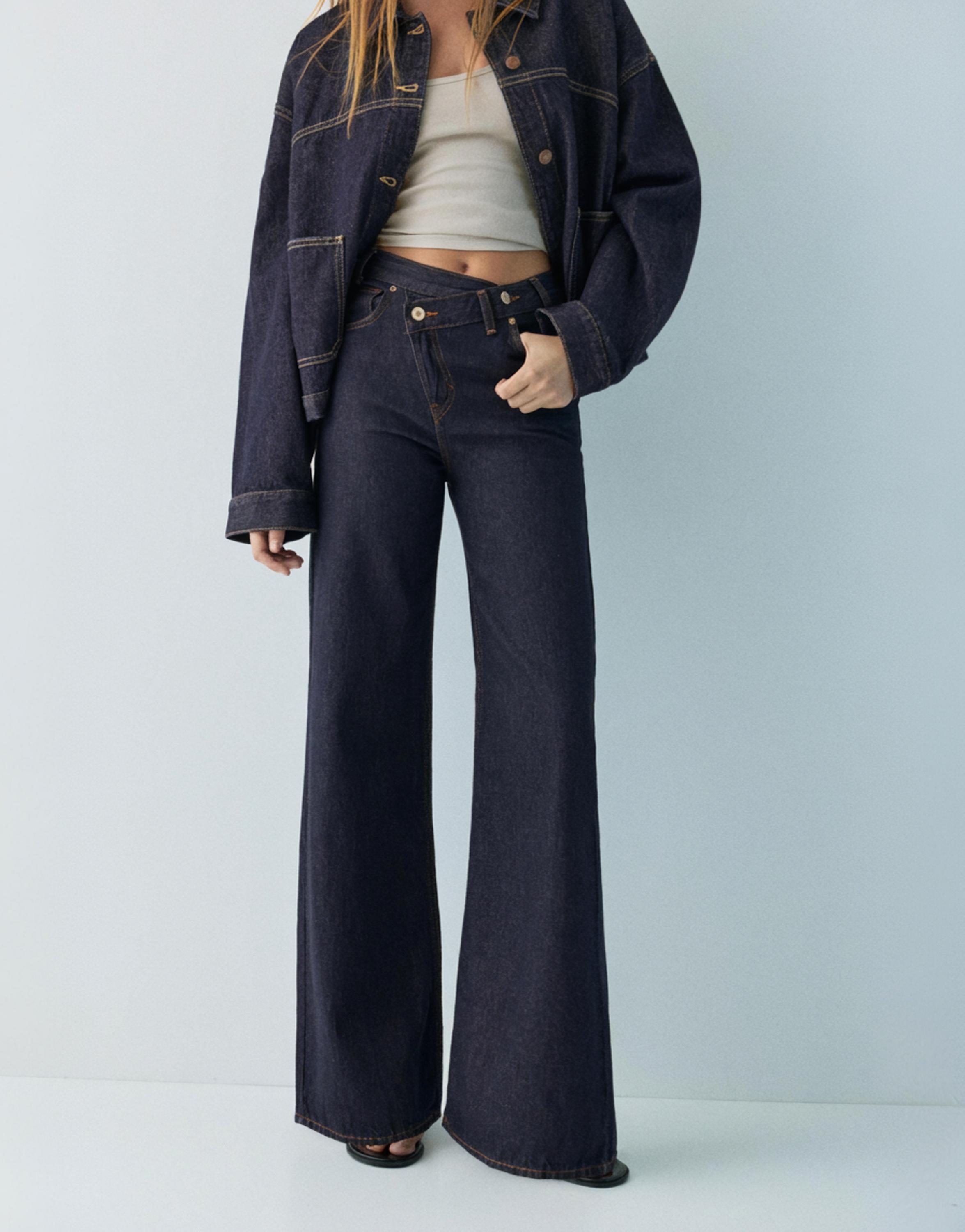 Wide leg jeans with crossover waistband — Navy