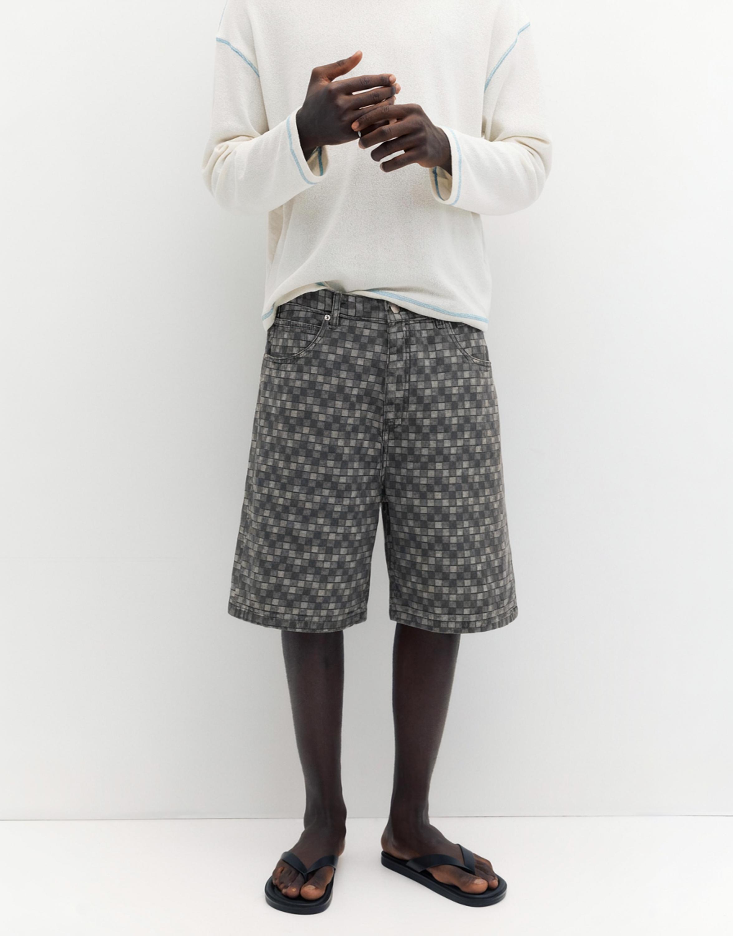 Checked denim Bermuda shorts — Faded black