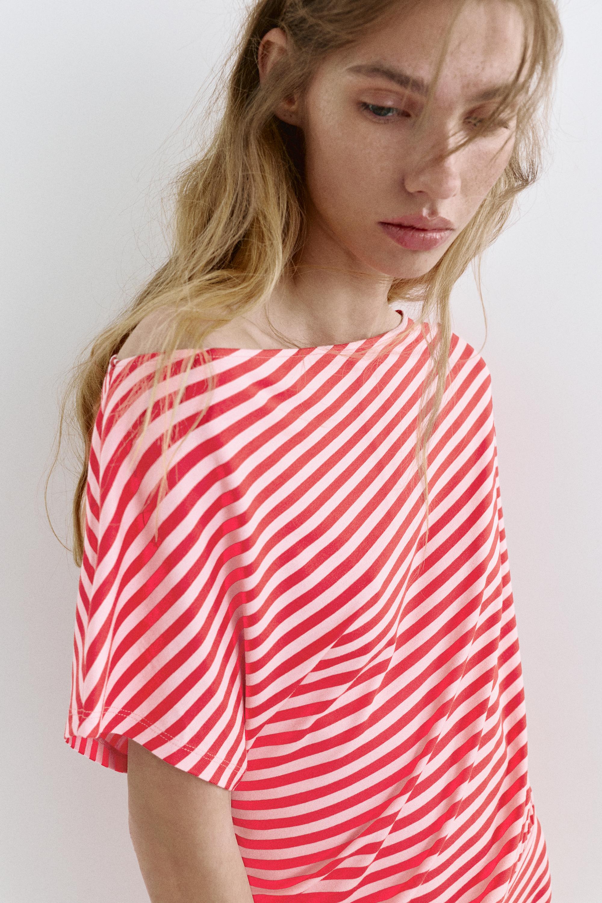 Short asymmetric dress — Striped