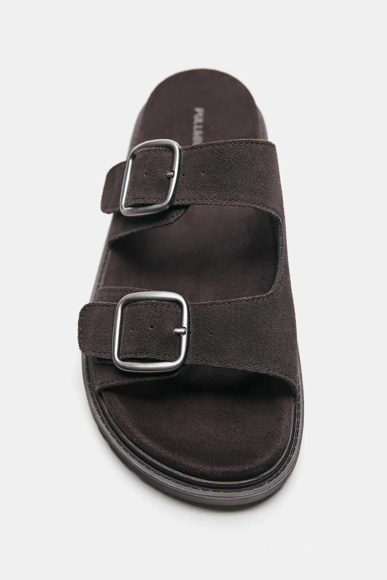 Leather buckle sandals — Brown