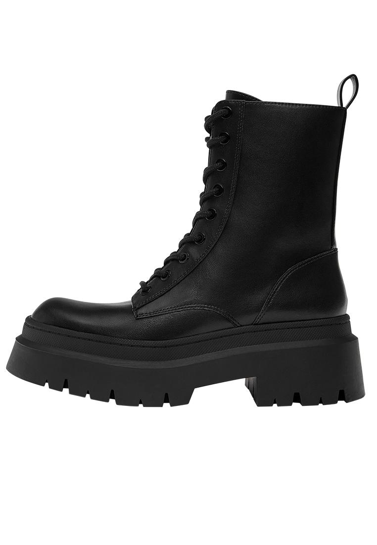 Chunky sole lace-up ankle boots — Black